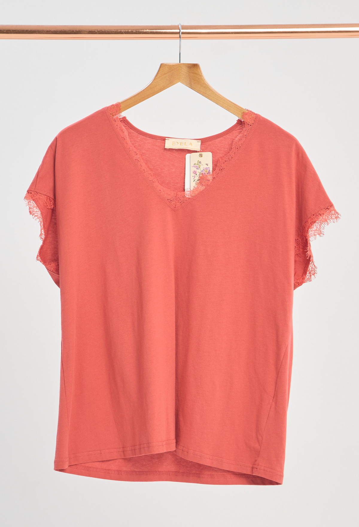 Blusa Manga Corta Terracota con Encaje BYBLA