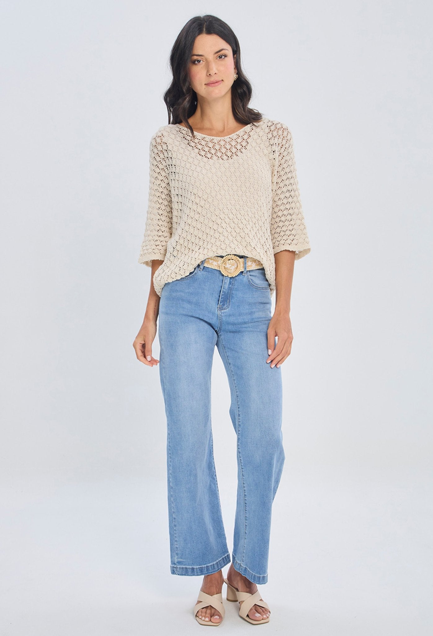 Jean wide leg claro lavado uniforme corte amplio tiro medio en algodón premium para mujer