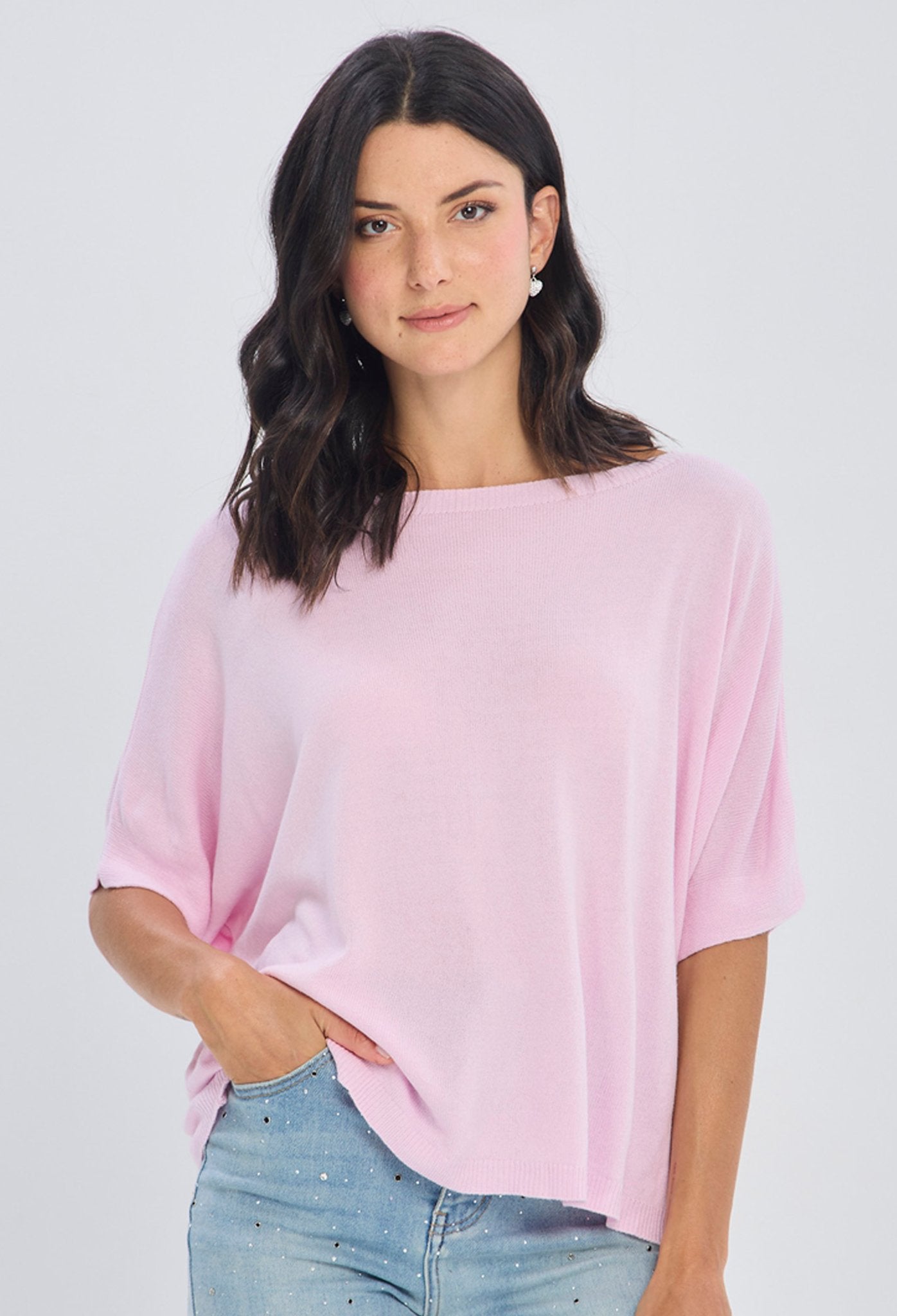 Blusa oversize rosado cuello barco manga corta amplia para mujer BYBLA
