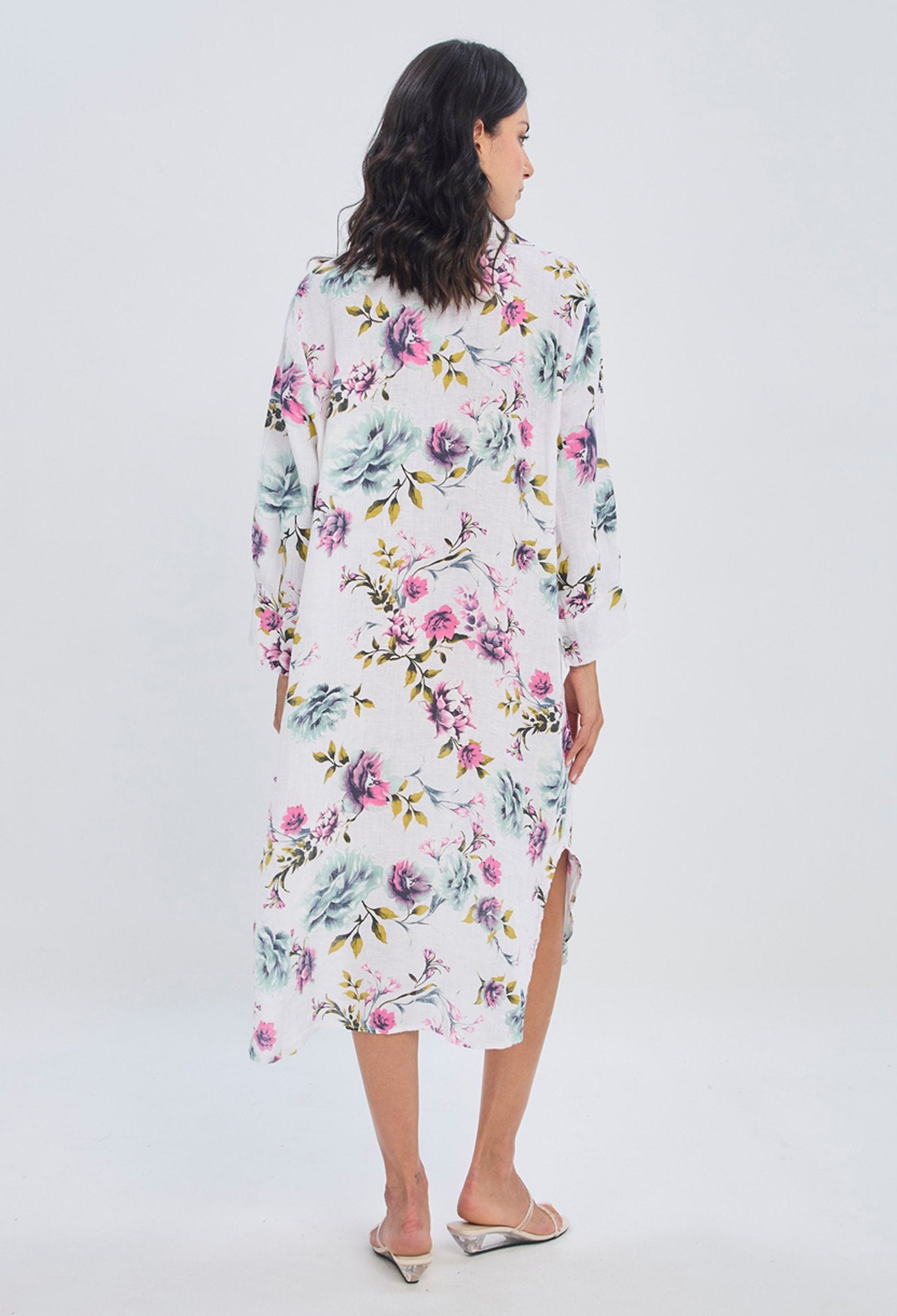 Vestido Midi Floral Escote V - Foto 3