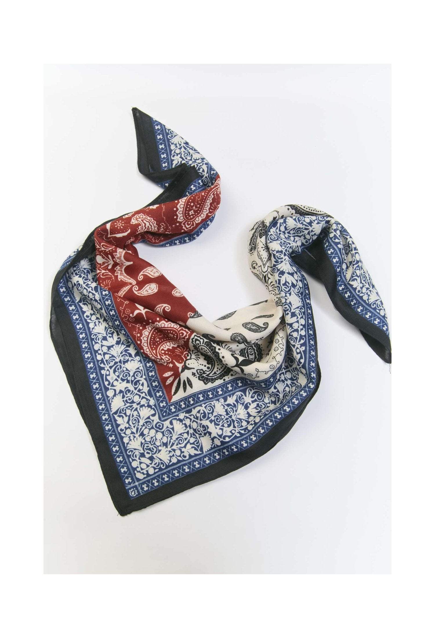Pañoleta multiuso en viscosa con estampado multicolor - vista 2