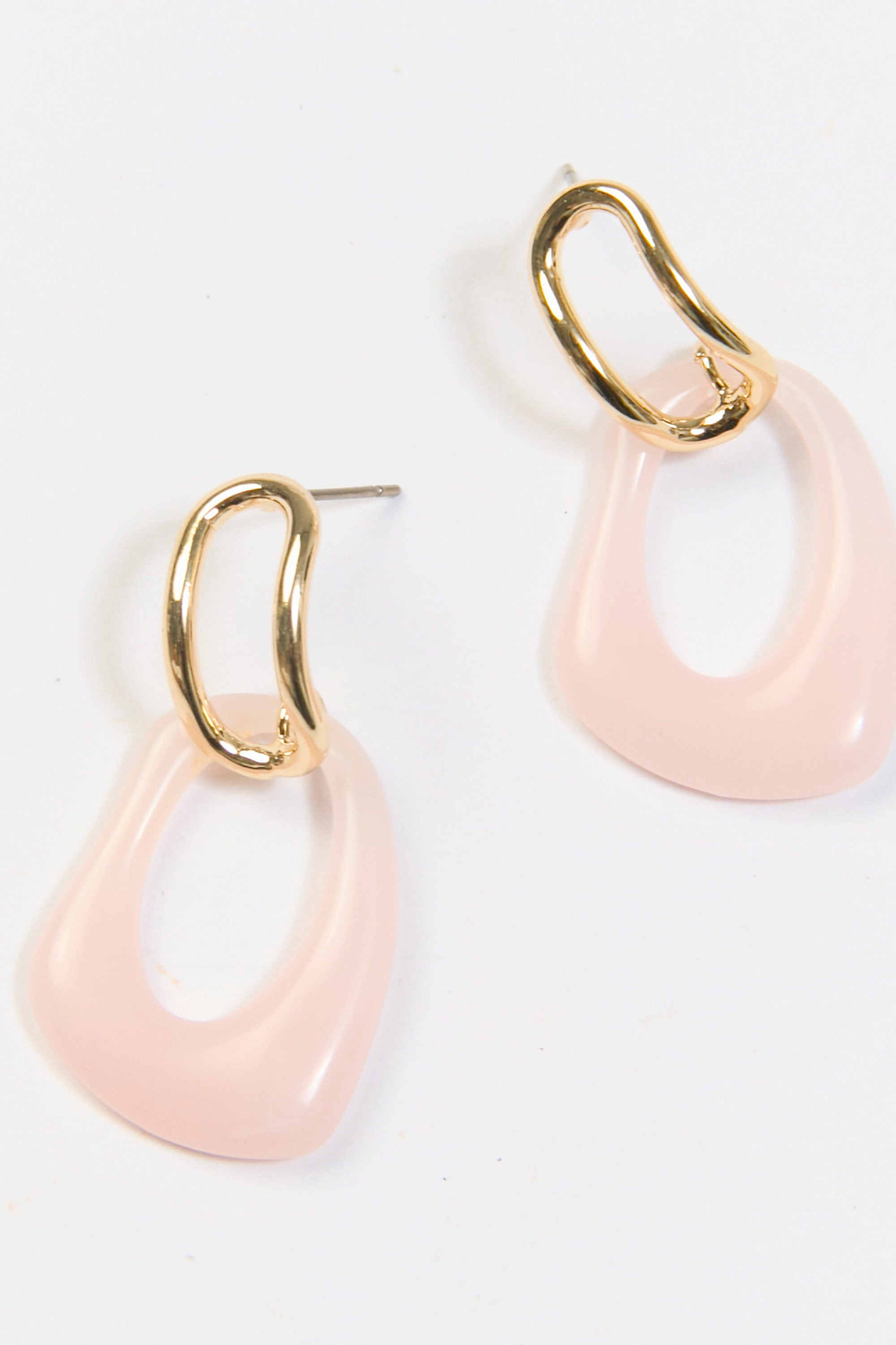 Aretes Argolla Colgante Óvalo Acrílico Rosa BYBLA - vista 2