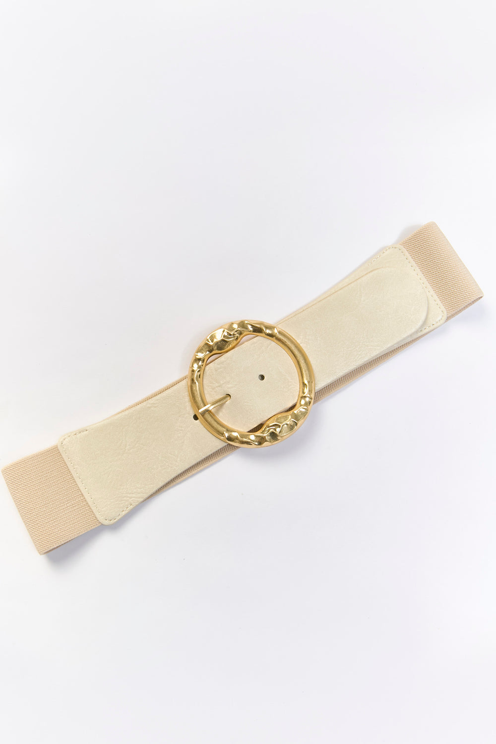 Cinturón beige con cadena dorada