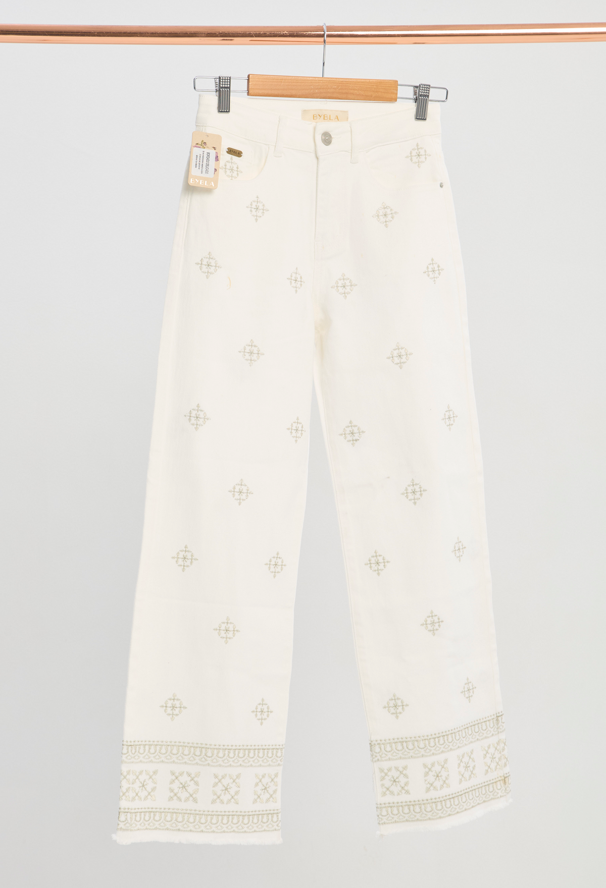 Pantalón Dril Bordado Marfil BYBLA