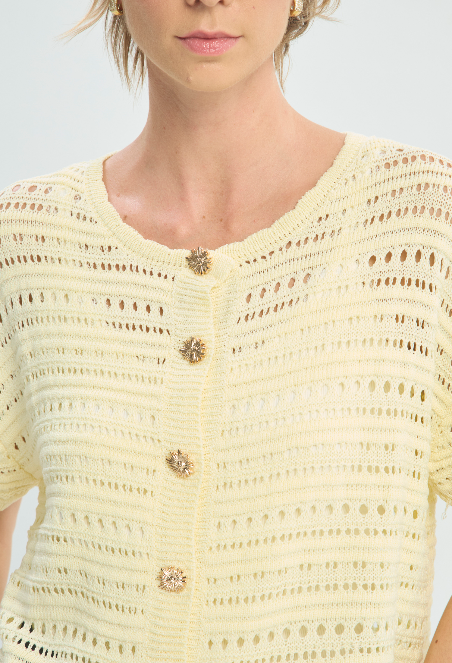 Blusa Manga Corta Amarilla Tejida Crochet BYBLA - vista 4