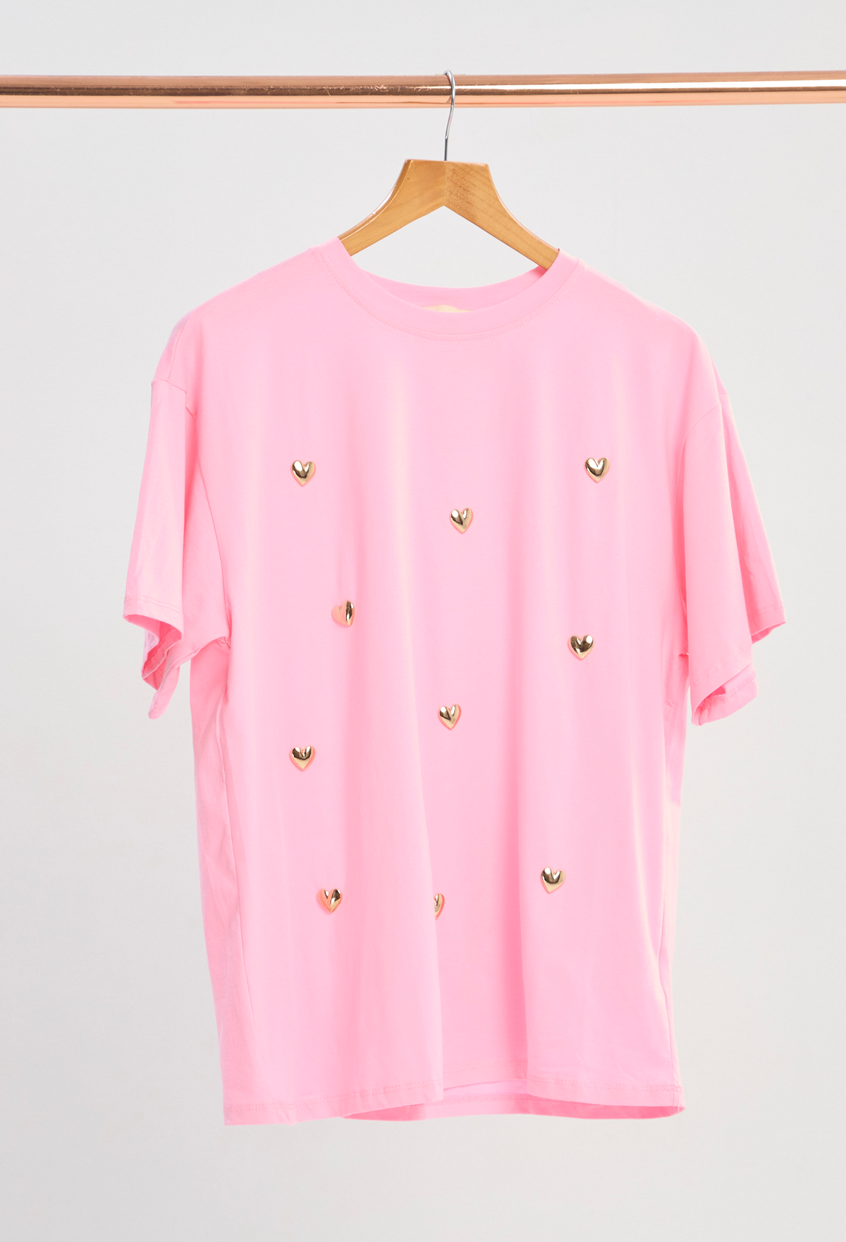 Camiseta Corazones Dorados Rosado BYBLA