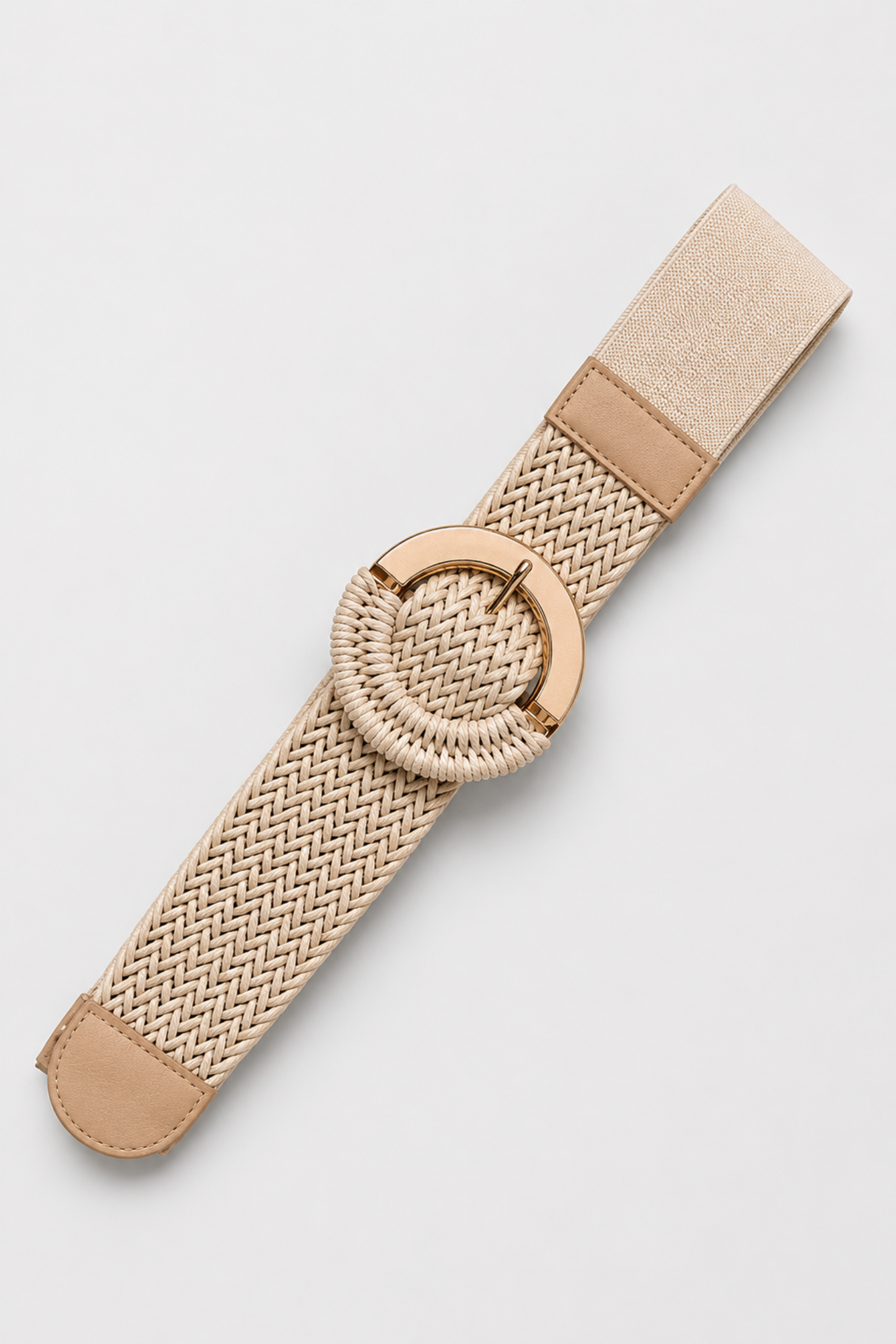 Correa trenzada beige con hebilla redonda dorada