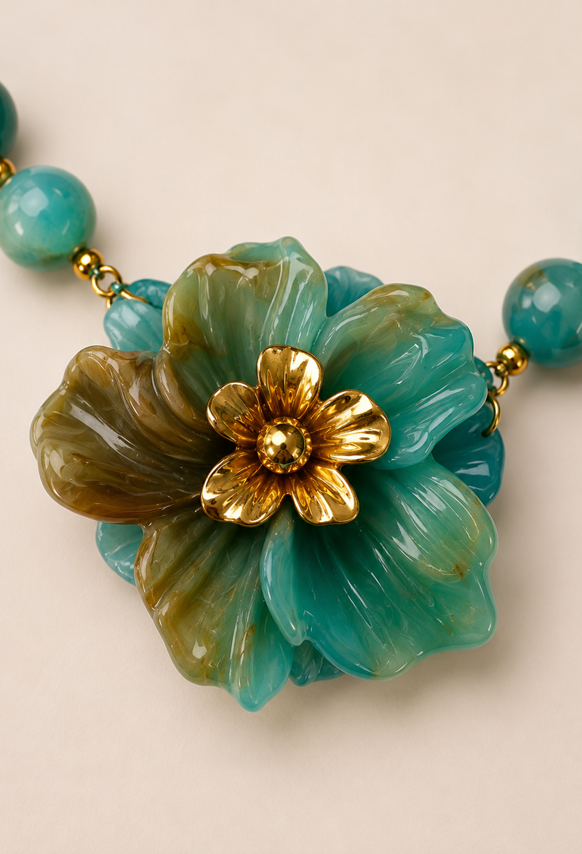 Collar corto de bolas marmoladas con flor central de resina y centro dorado - Azules - vista 2