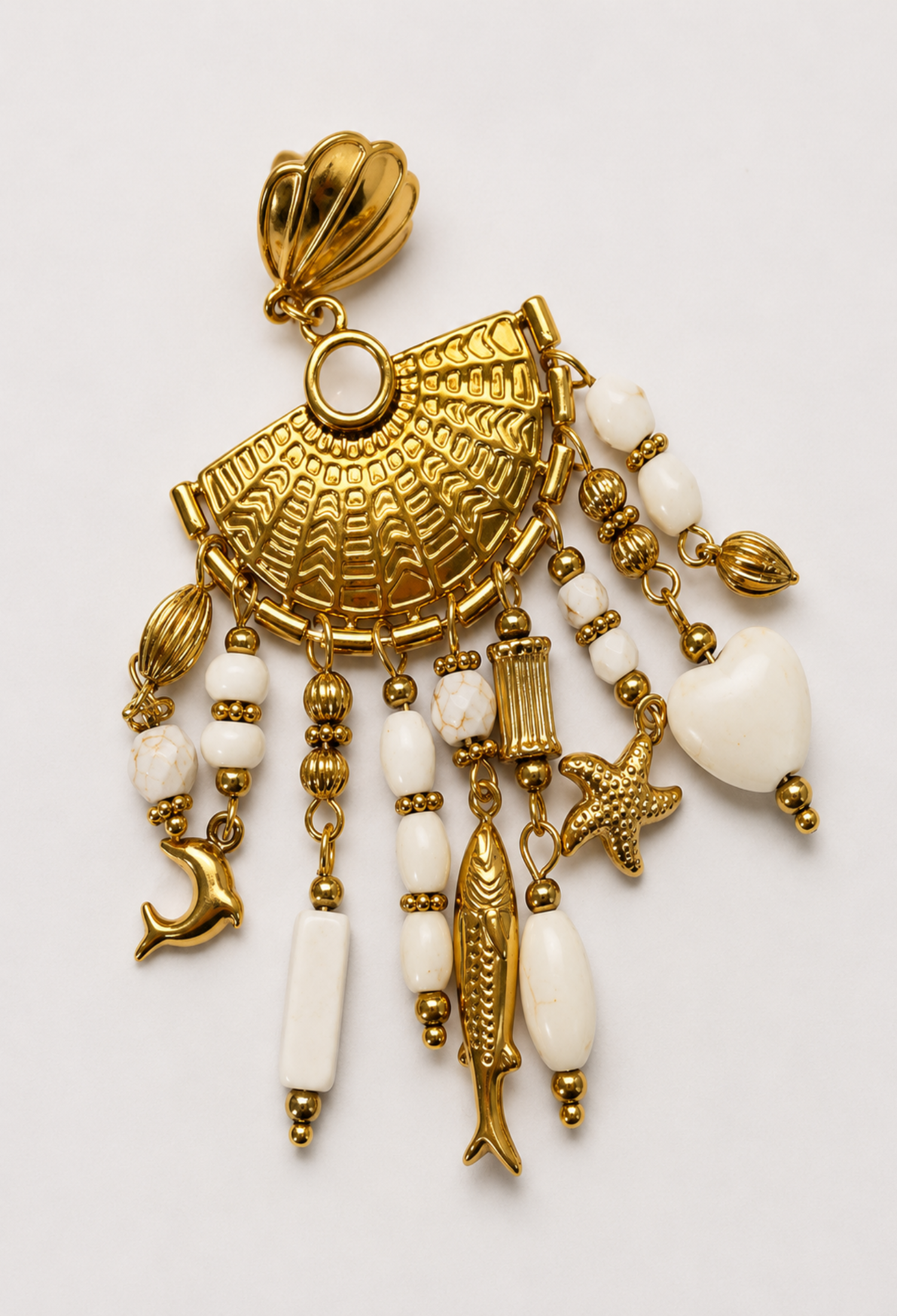 Aretes Abanico Dorado Flecos Marfil BYBLA - vista 2