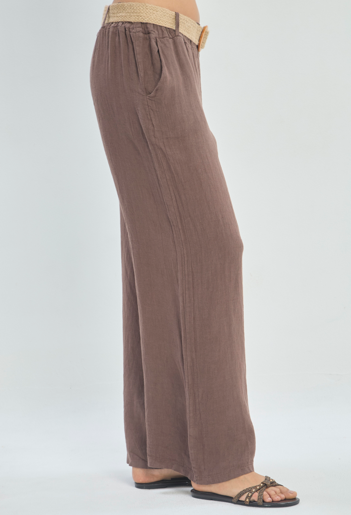 Pantalón Lino Ancho con Cinturón Tejido Café BYBLA - vista 3