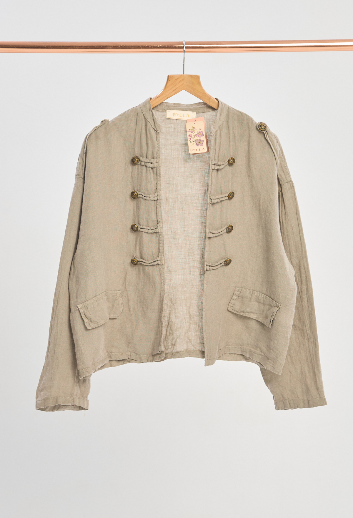 Chaqueta Lino Con Alamares Arena BYBLA