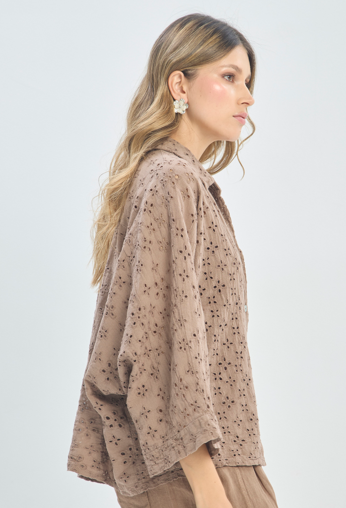 Blusa Calada Manga 3/4 Camel BYBLA - vista 2