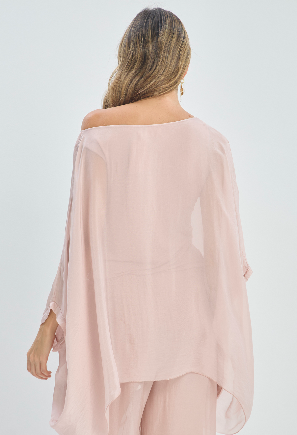 Blusa Seda Manga Amplia Rosa BYBLA - vista 3