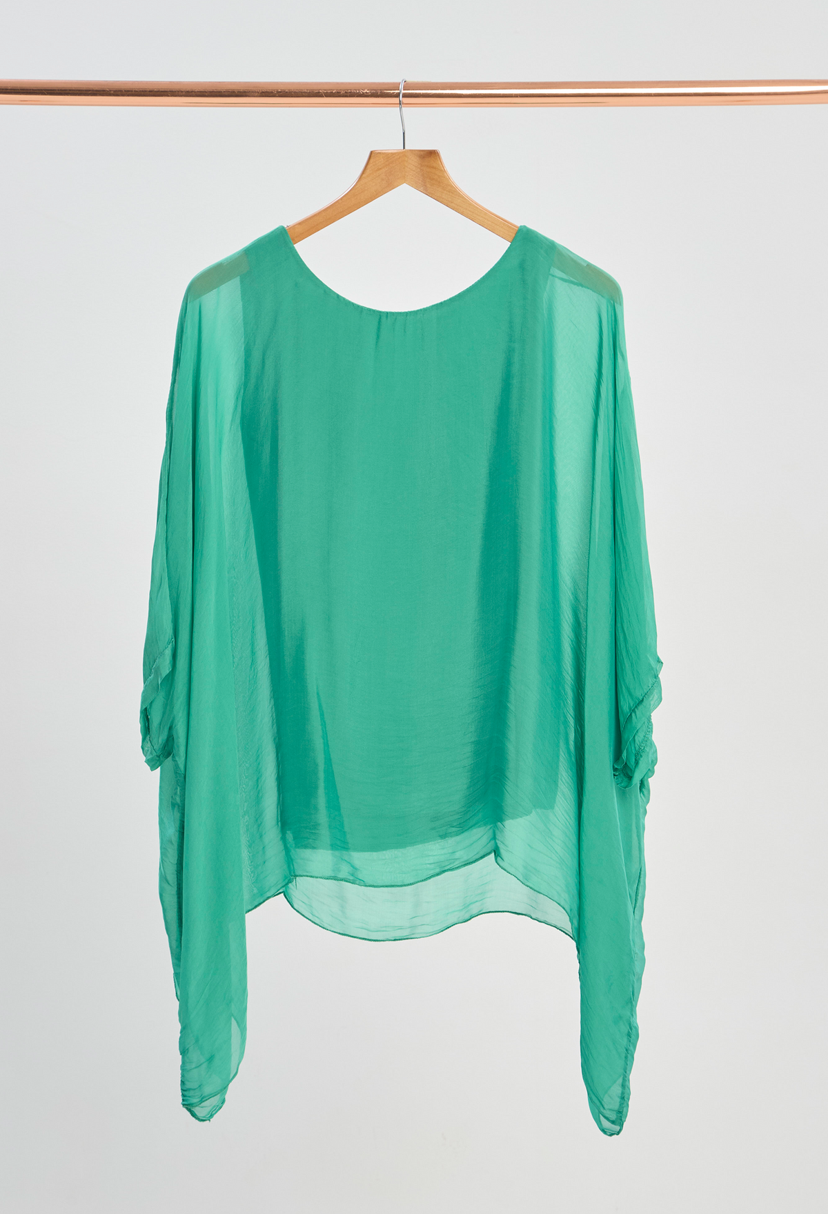 Blusa Seda Manga Amplia Esmeralda BYBLA