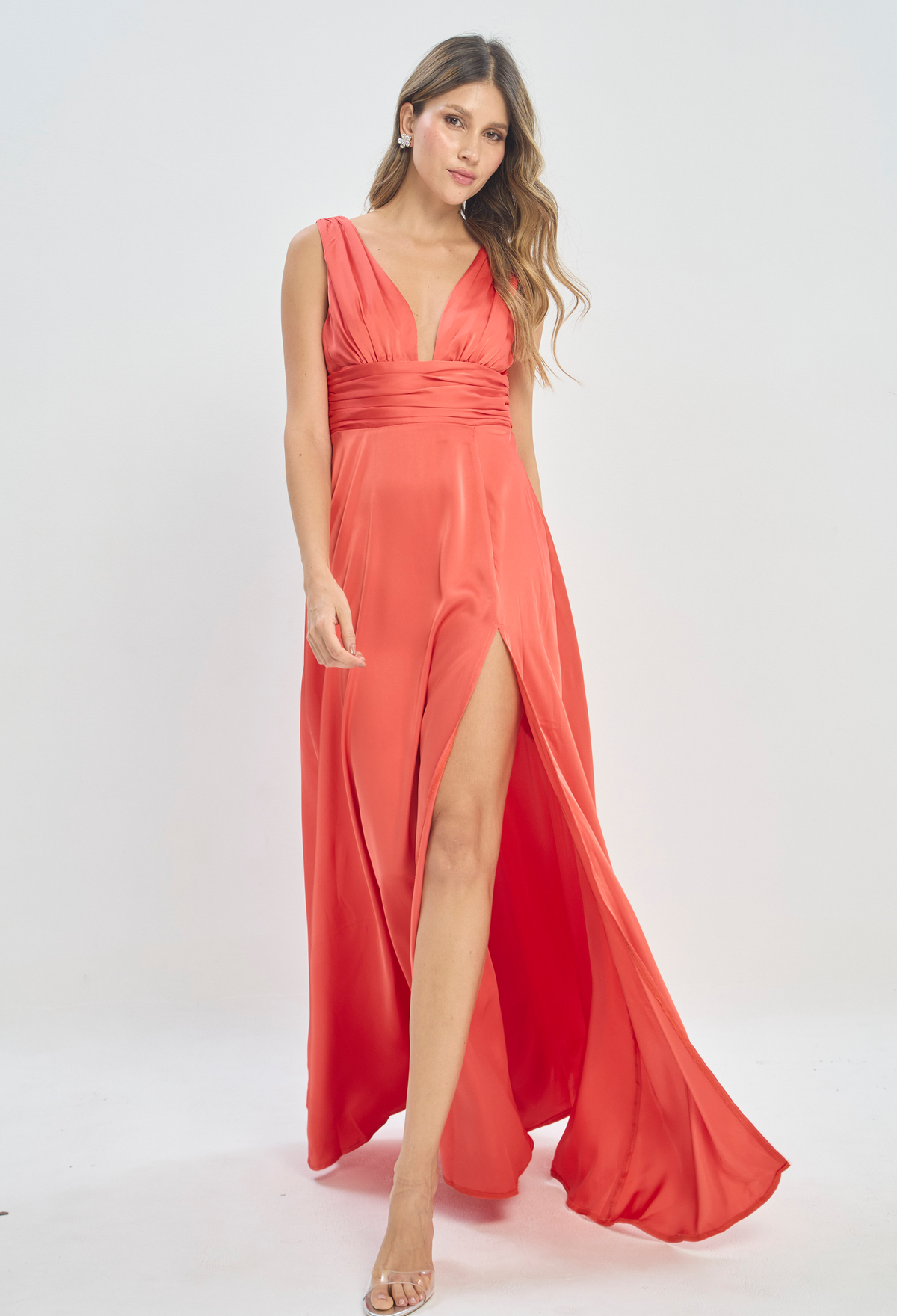 Vestido Largo Escote V Abertura Coral BYBLA