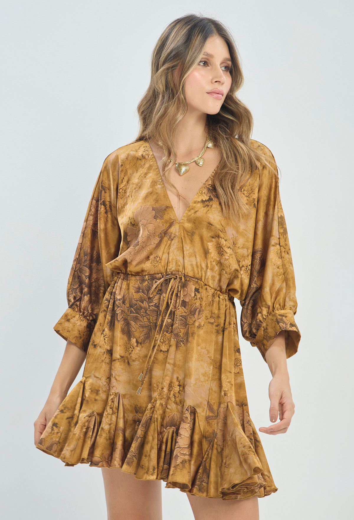 Vestido Corto Floral Camel BYBLA - vista 2