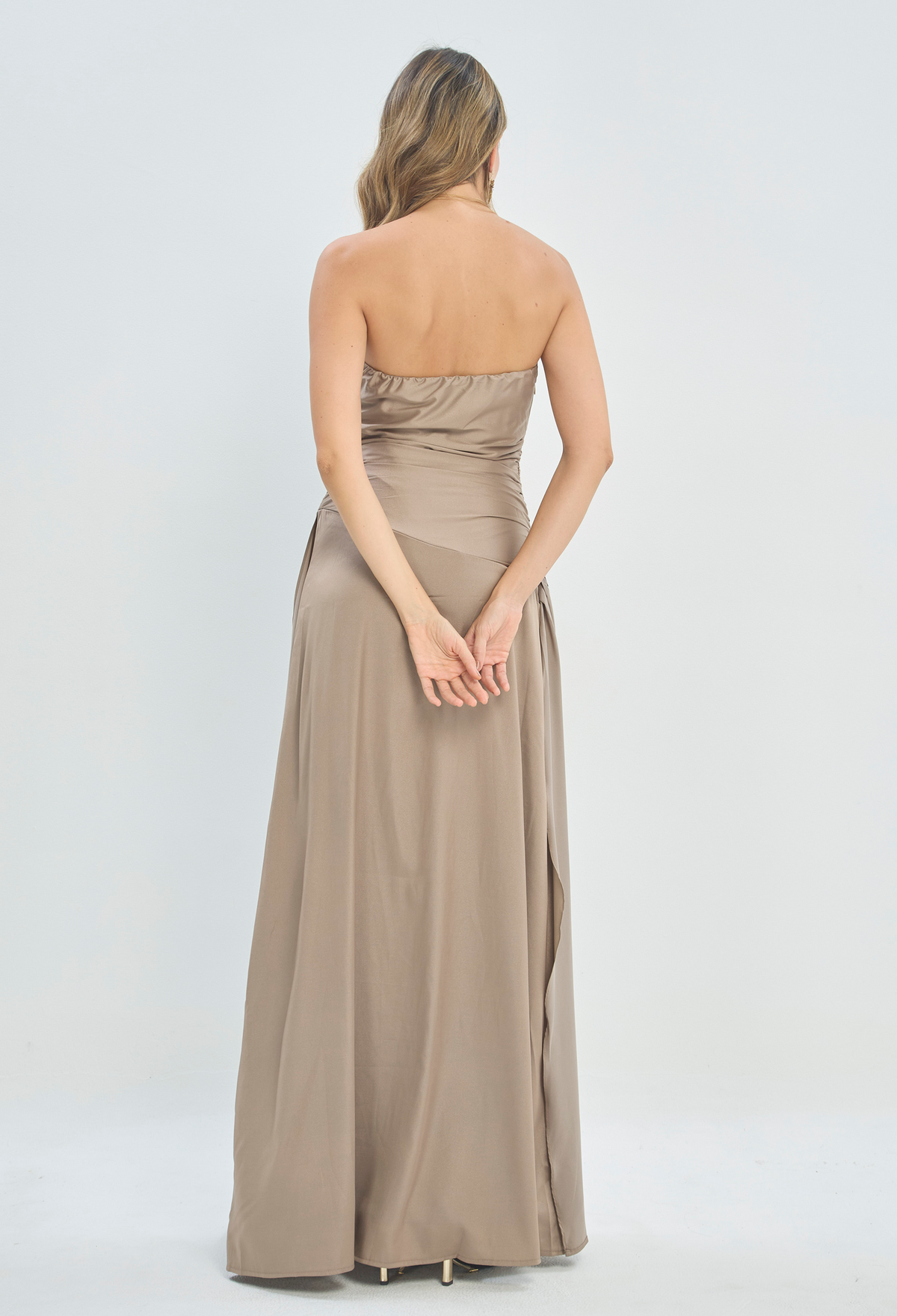 Vestido Largo Strapless con Drapeado Topo BYBLA - vista 5