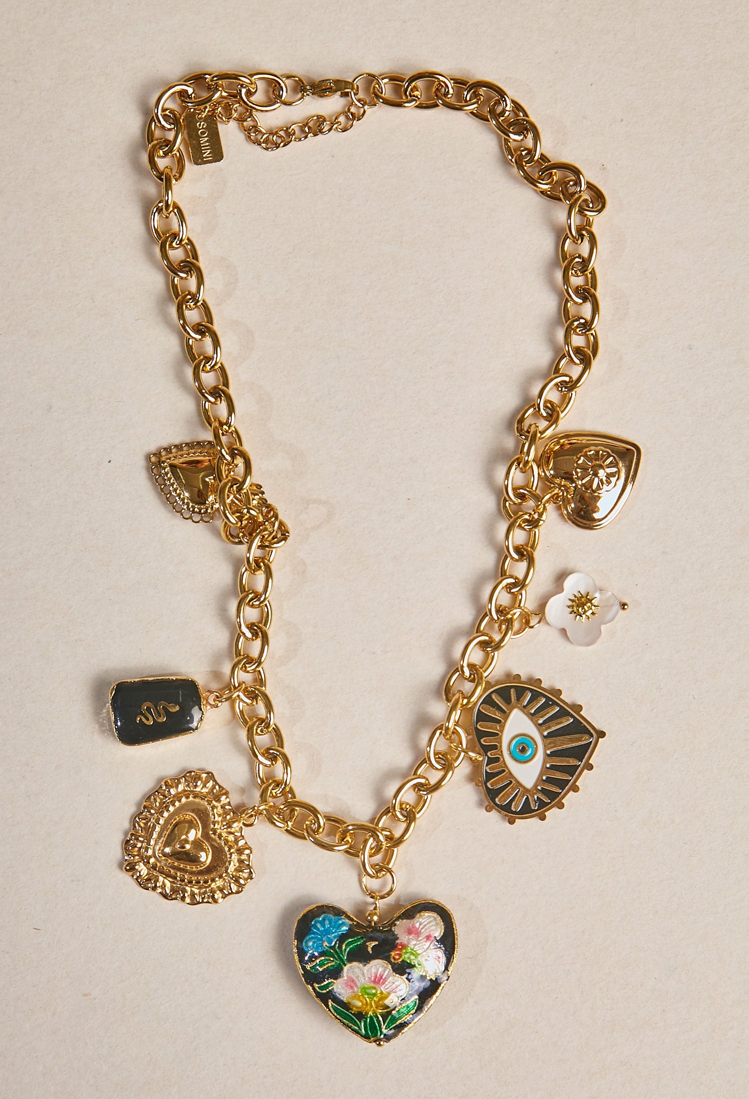 Collar Charms Corazón Místico Dorado - BYBLA Colombia