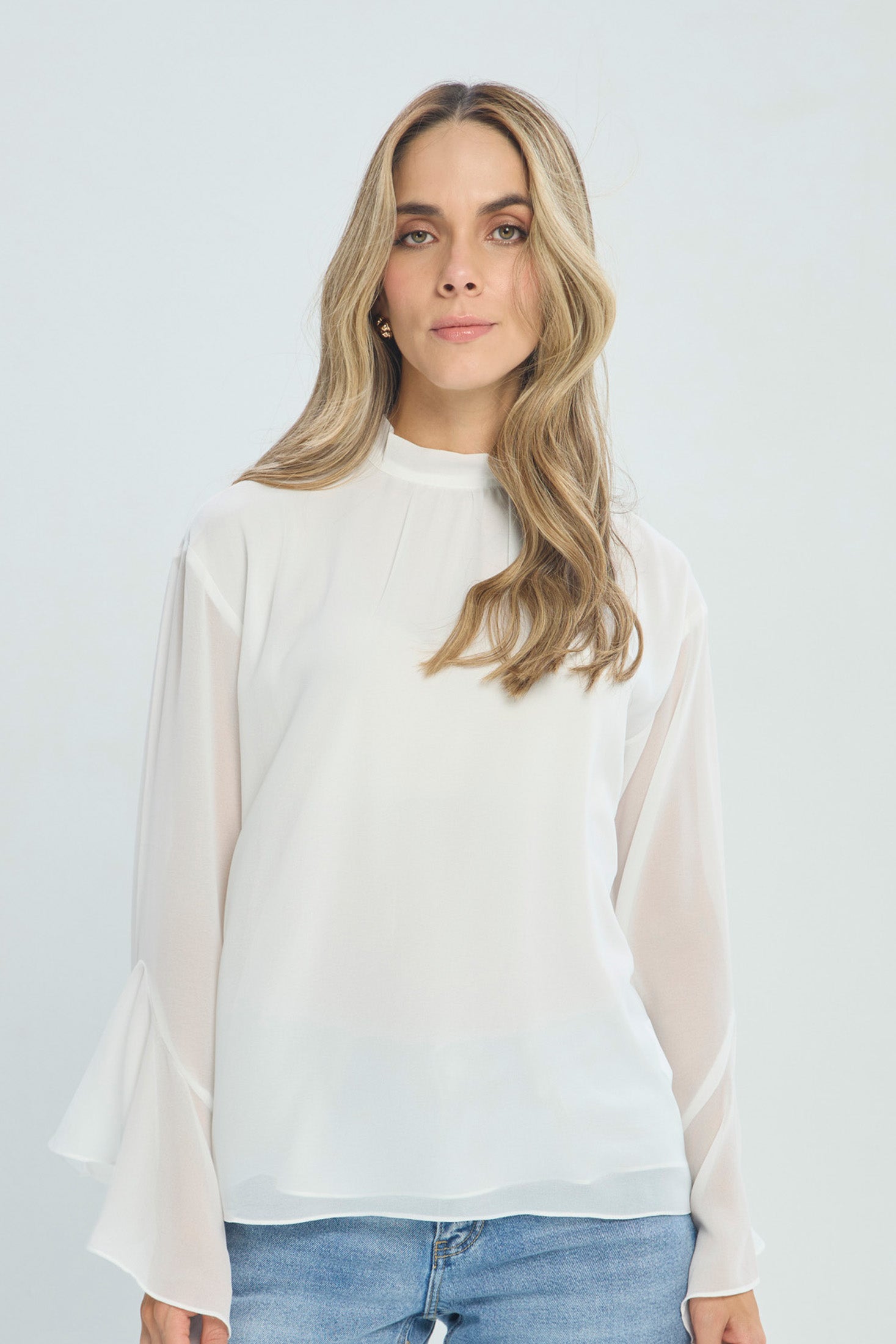 Blusa Crepe de Cuello Alto - Outlet BYBLA Colombia