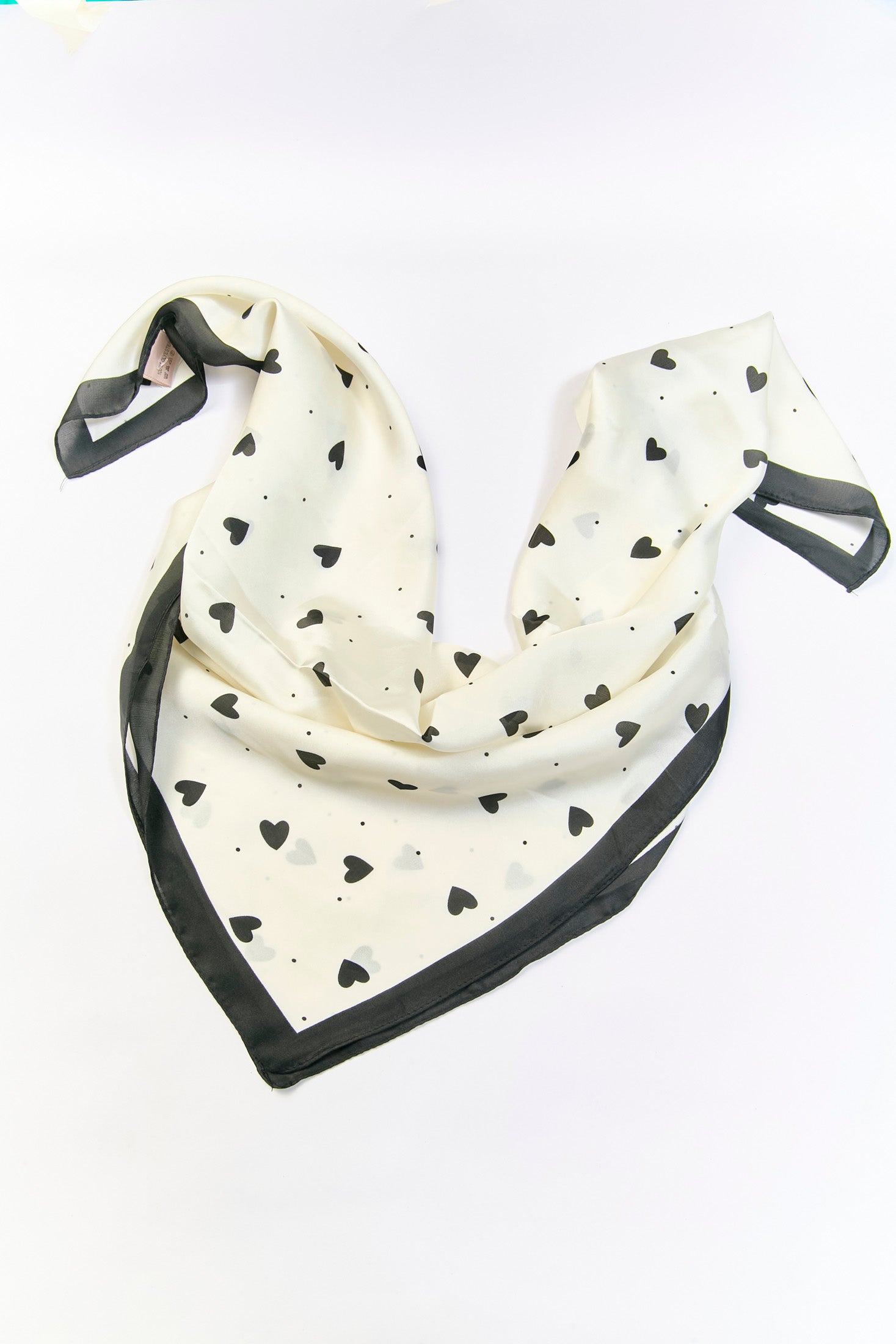 Pañoleta multiuso blanca con estampado suave