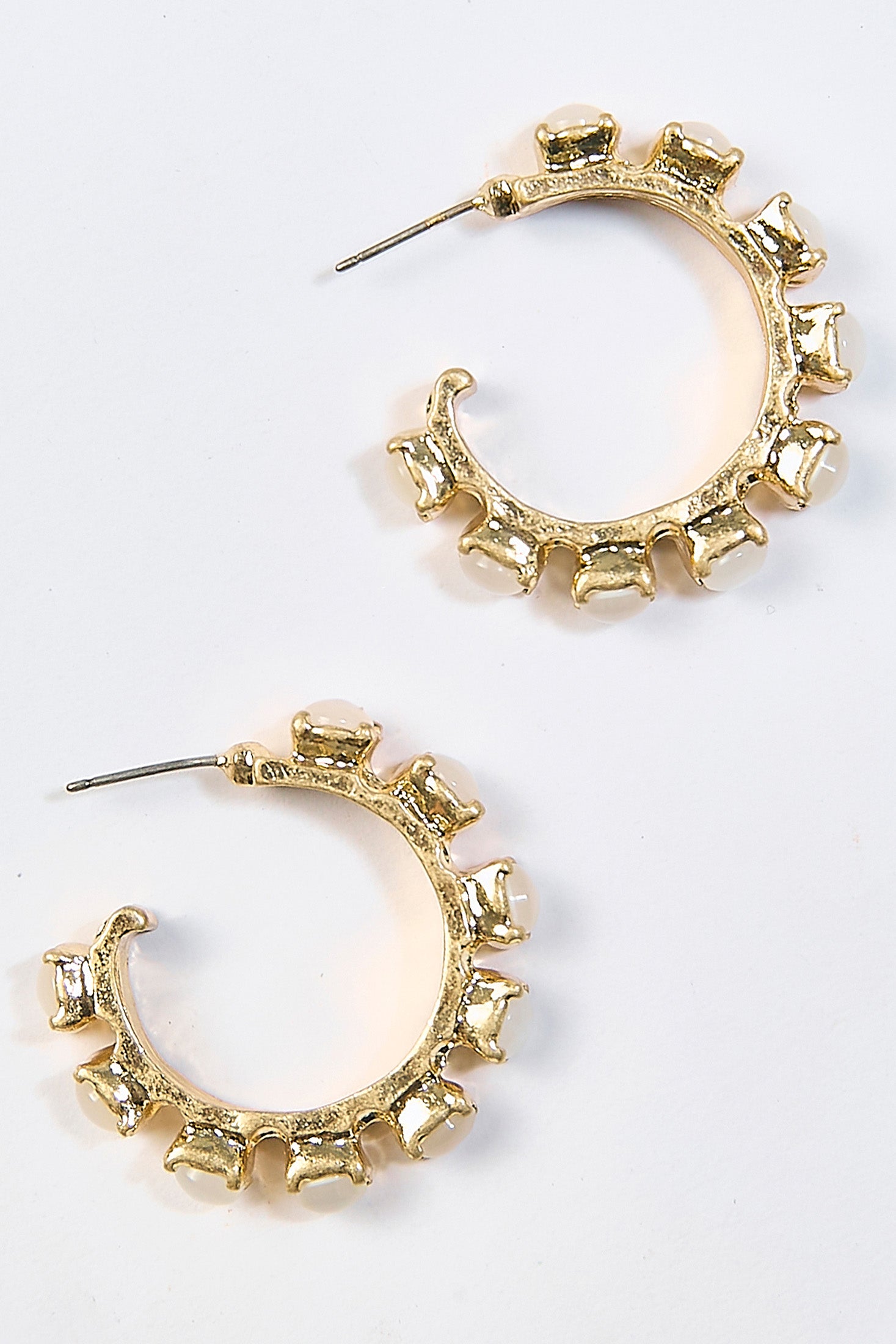 Aretes Argolla con Piedra Textura Dorados
