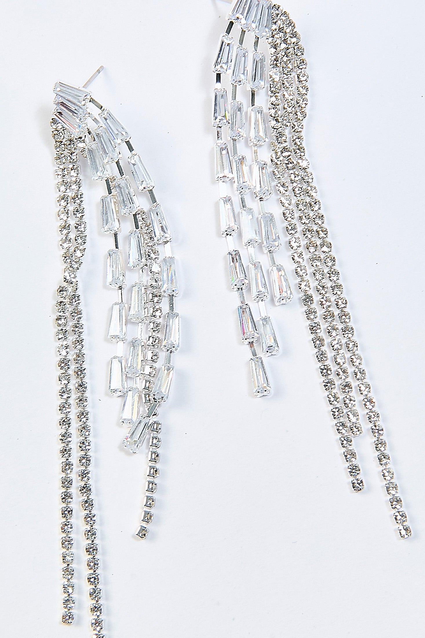 Aretes Borla Circón Plateados