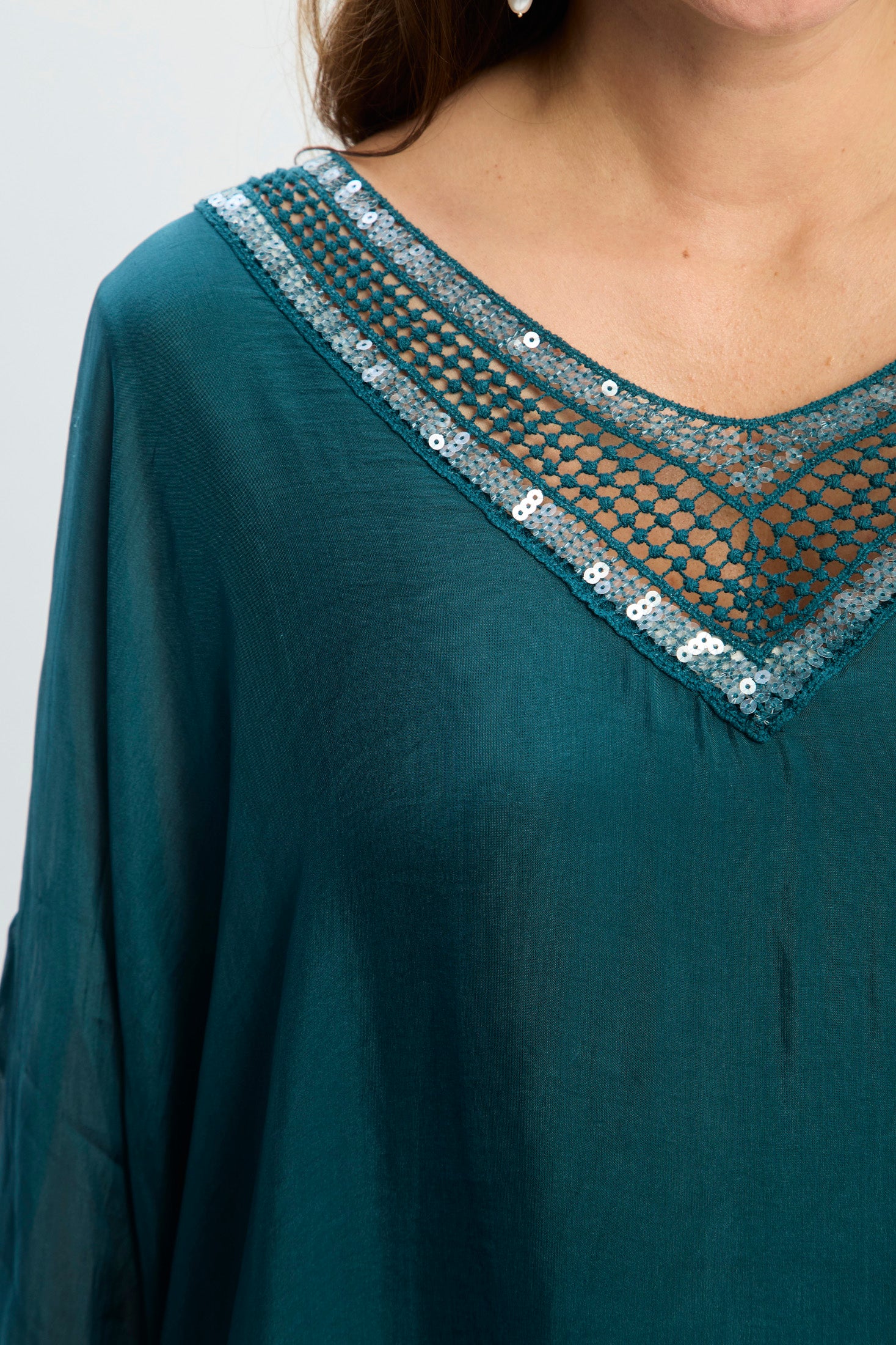 Blusa en Seda con Detalles de Lentejuelas NEW