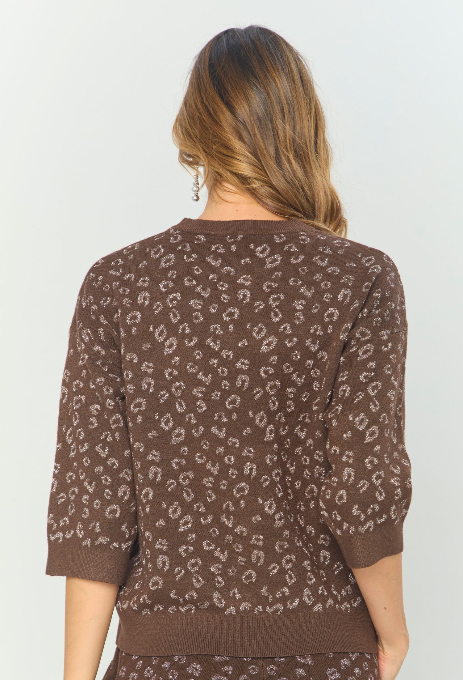 Blusa Animal Print vista 4 - Outlet BYBLA Colombia
