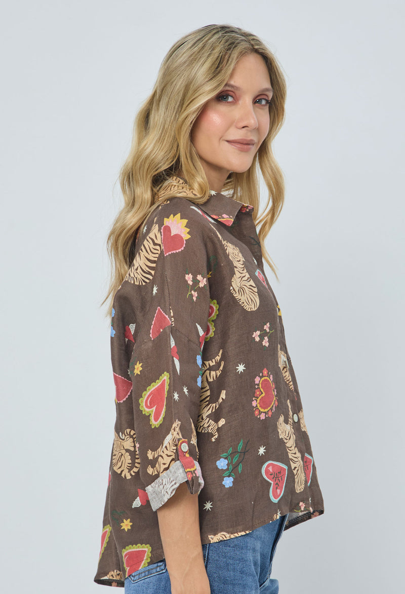 Camisa Corazones Lino vista 2 - Outlet BYBLA Colombia