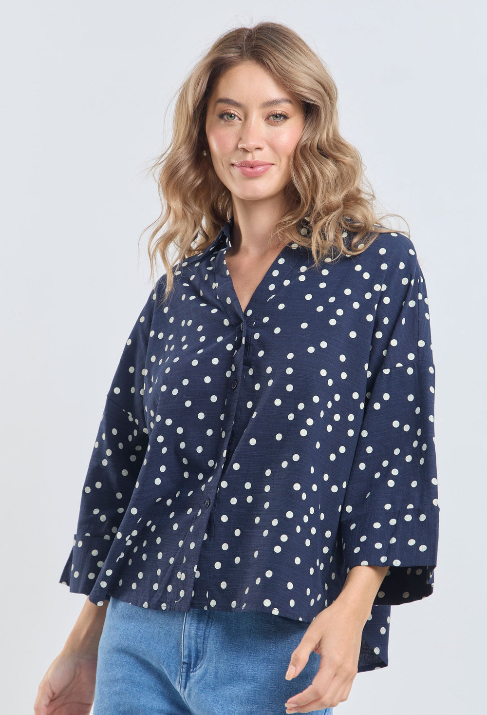 Blusa Oversize Polka Dots - BYBLA Colombia