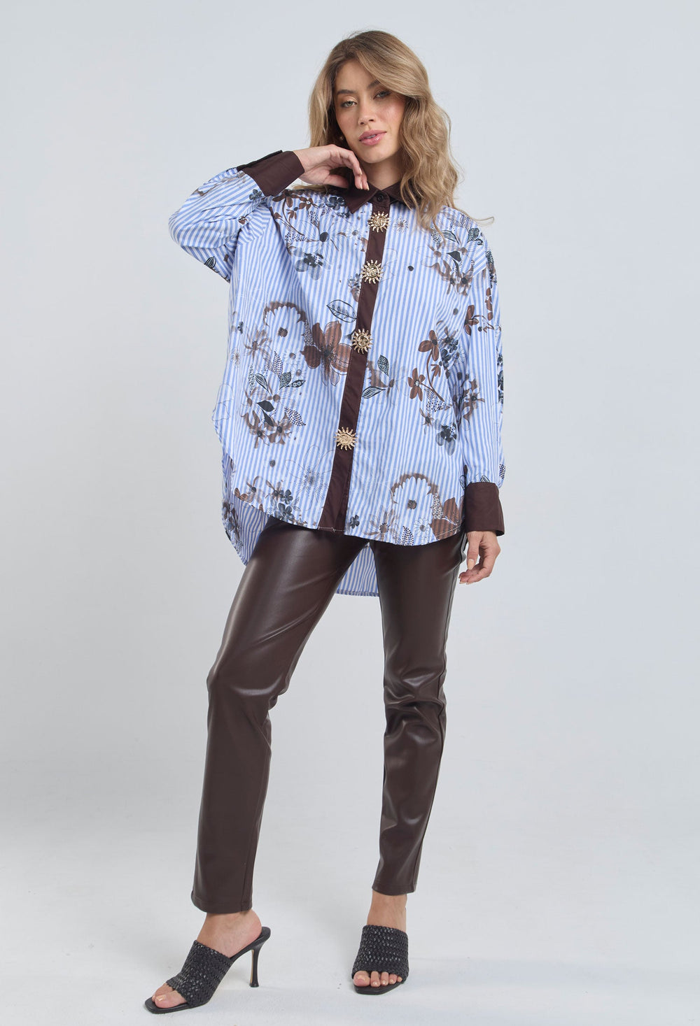 Pantalón Cuerina Bota Tubo - Outlet BYBLA Colombia