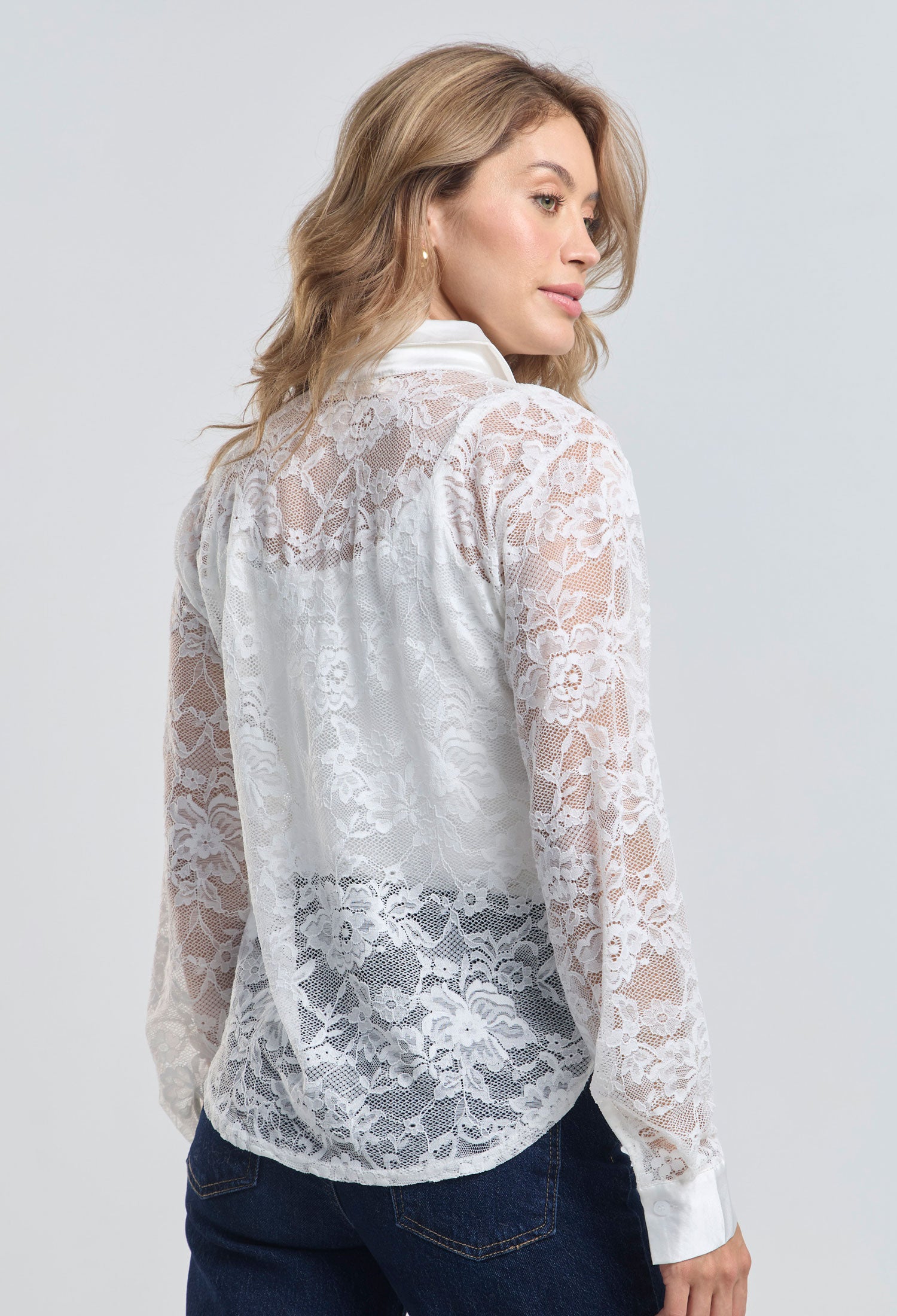 Camisa Encaje Floral vista 3 - Outlet BYBLA Colombia