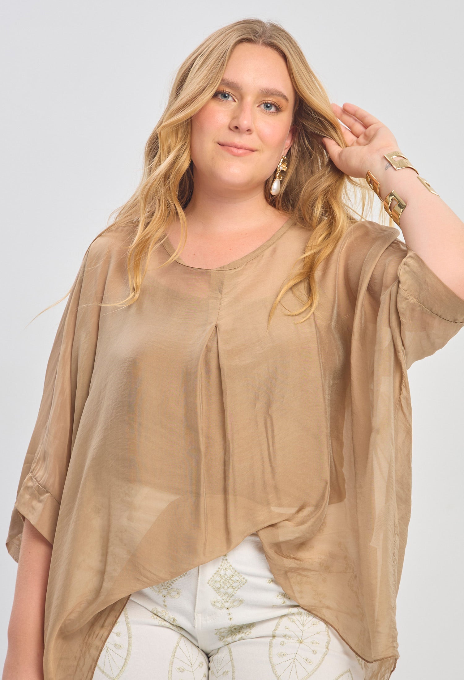 Blusa Seda Mujer - BYBLA U / BEIGES BLUSA