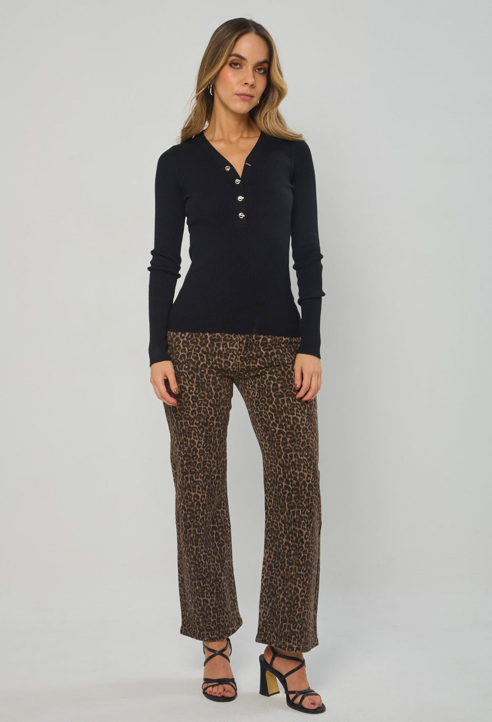 Pantalón Recto Animal Print - Outlet BYBLA Colombia