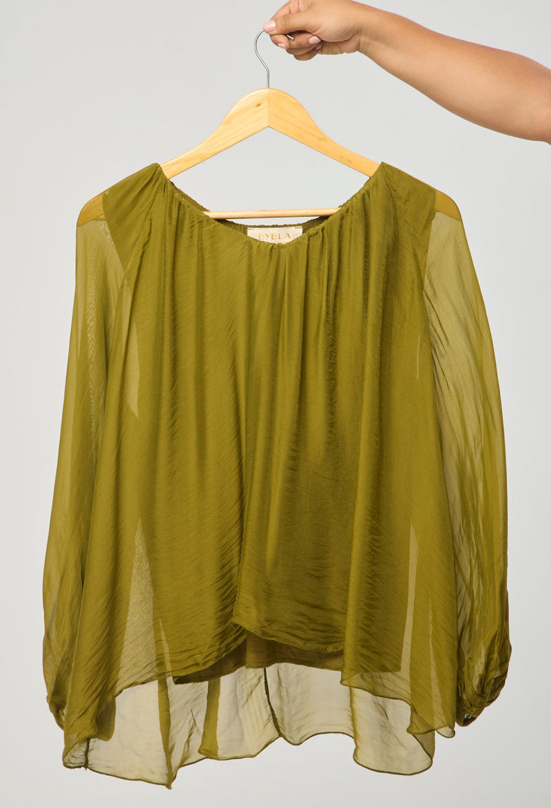 Blusa Seda Oversize Asimétrica vista 2 - BYBLA Colombia