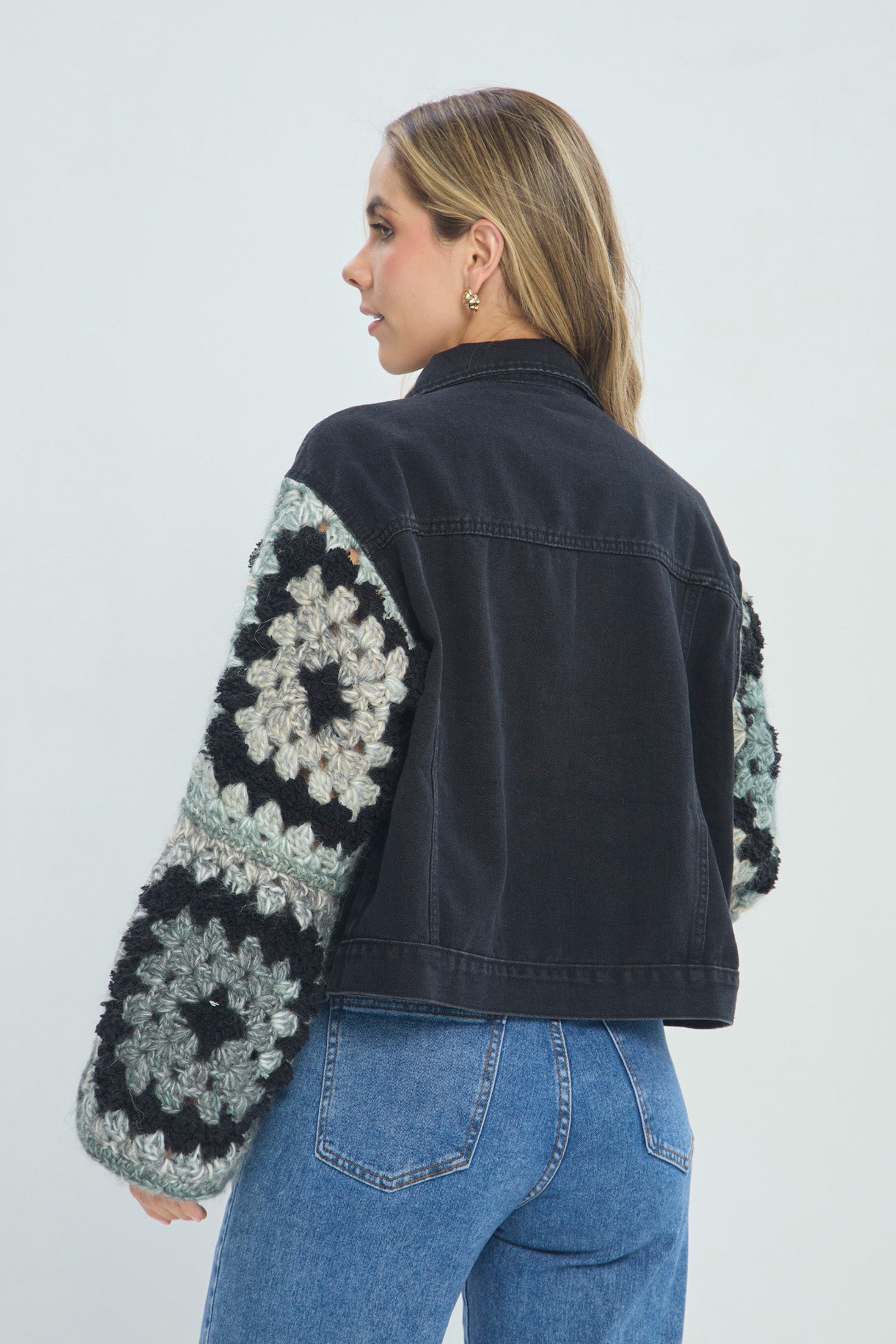 Chaqueta de Tweed con Mangas de Punto vista 3 - Outlet BYBLA Colombia