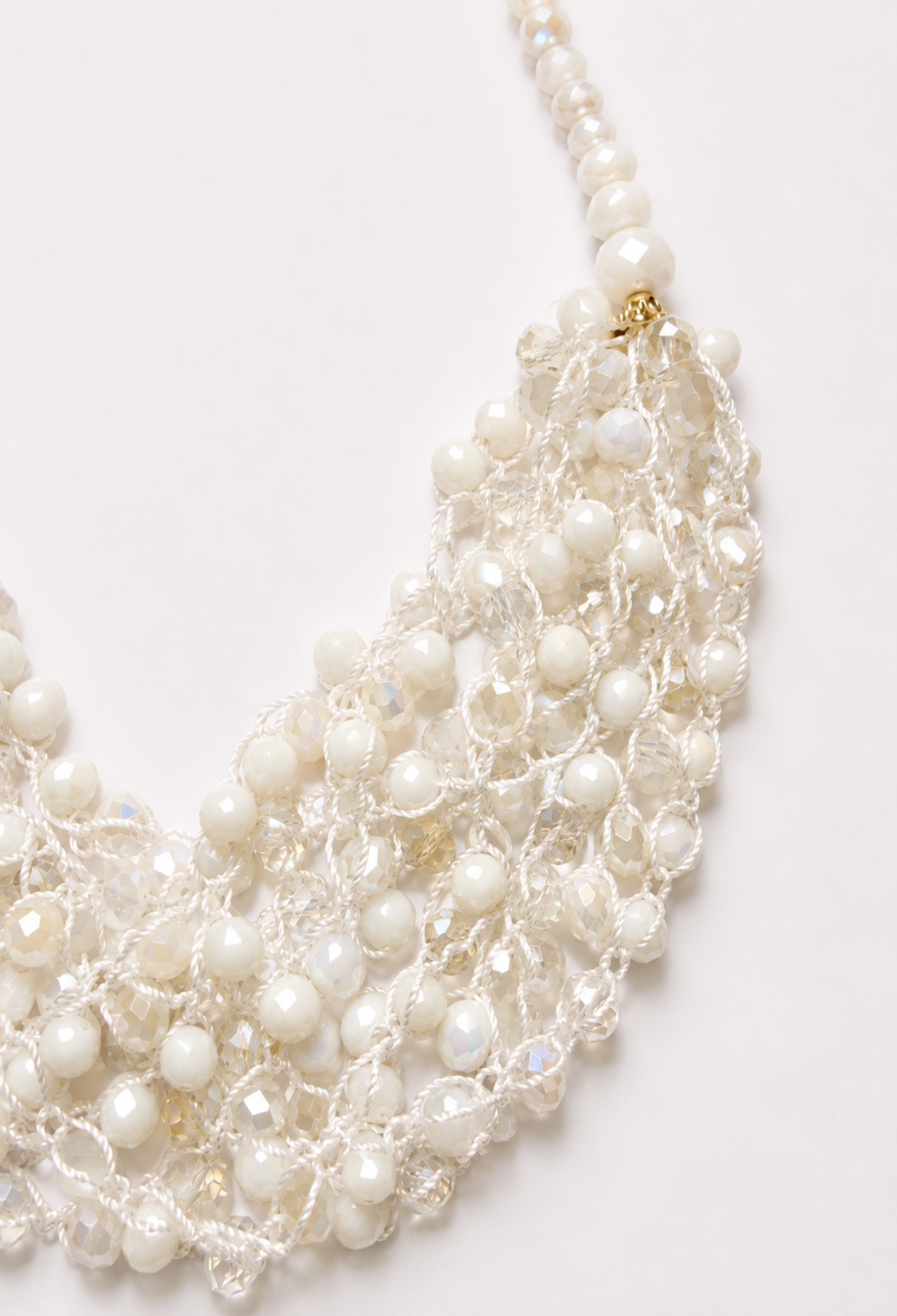 Collar Babero Blanco Iridiscente