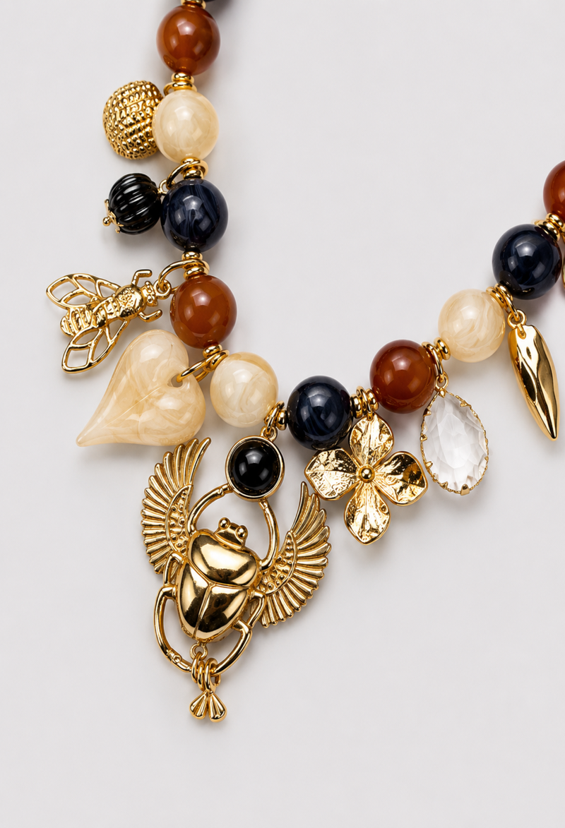 Collar Charms Escarabajo con Esferas Multicolor