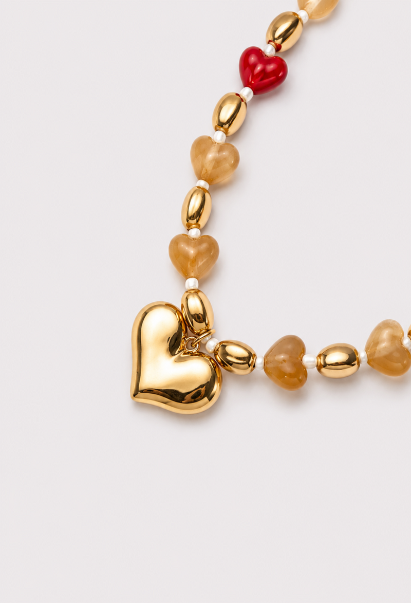 Collar Corazones Dorado Miel con Colgante
