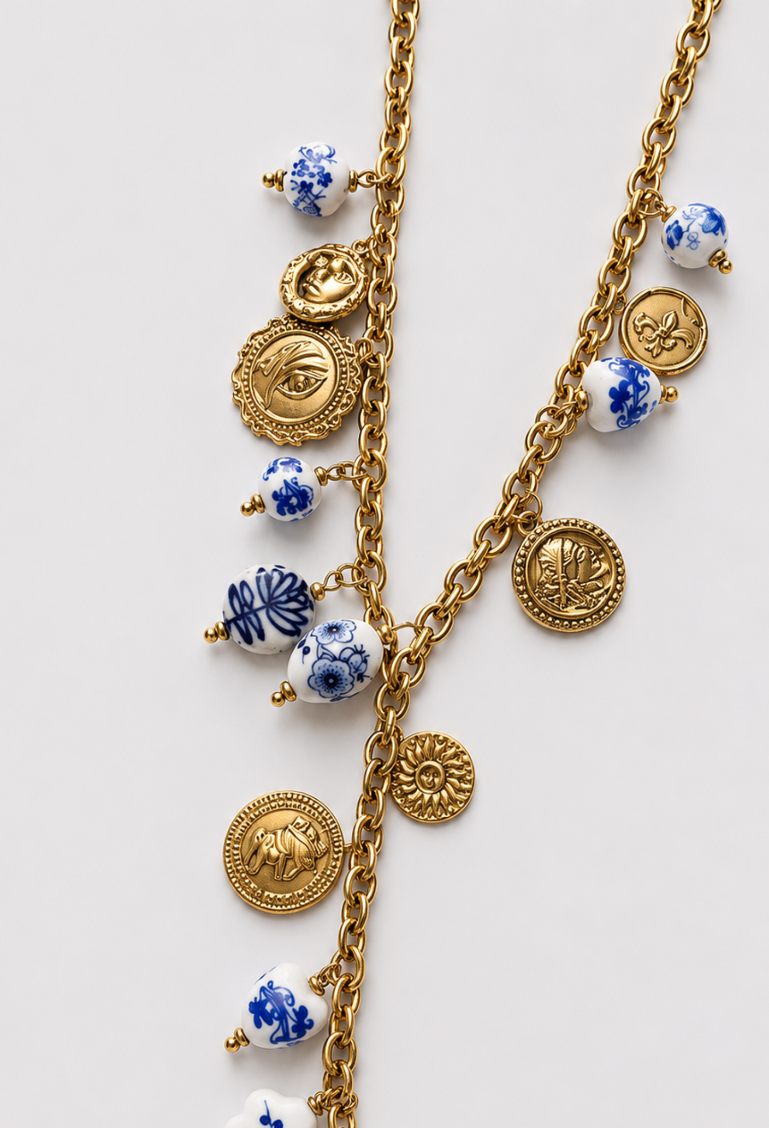 Collar Cadena Dorada Medallones