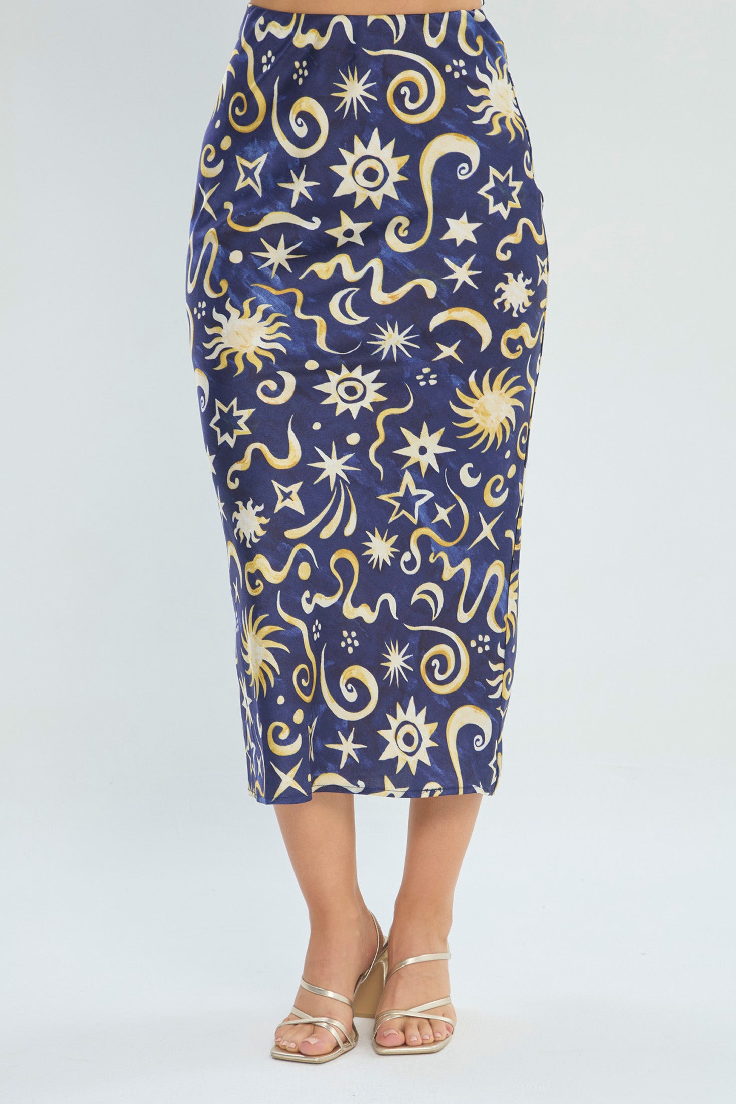 Falda Midi Azul Estampado Celestial vista 2 - Outlet BYBLA Colombia