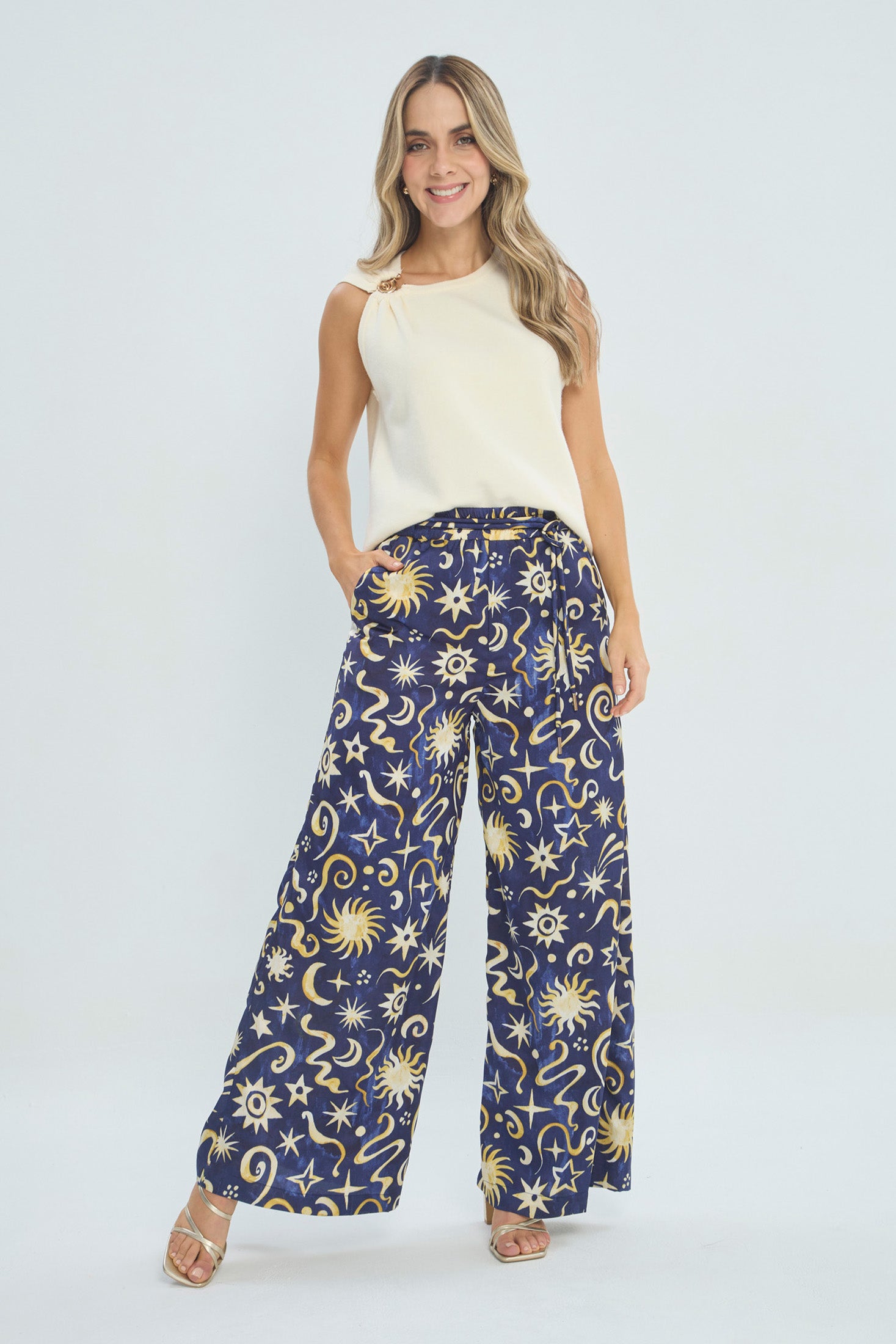 Pantalón Palazzo Estampado Celestial - Outlet BYBLA Colombia