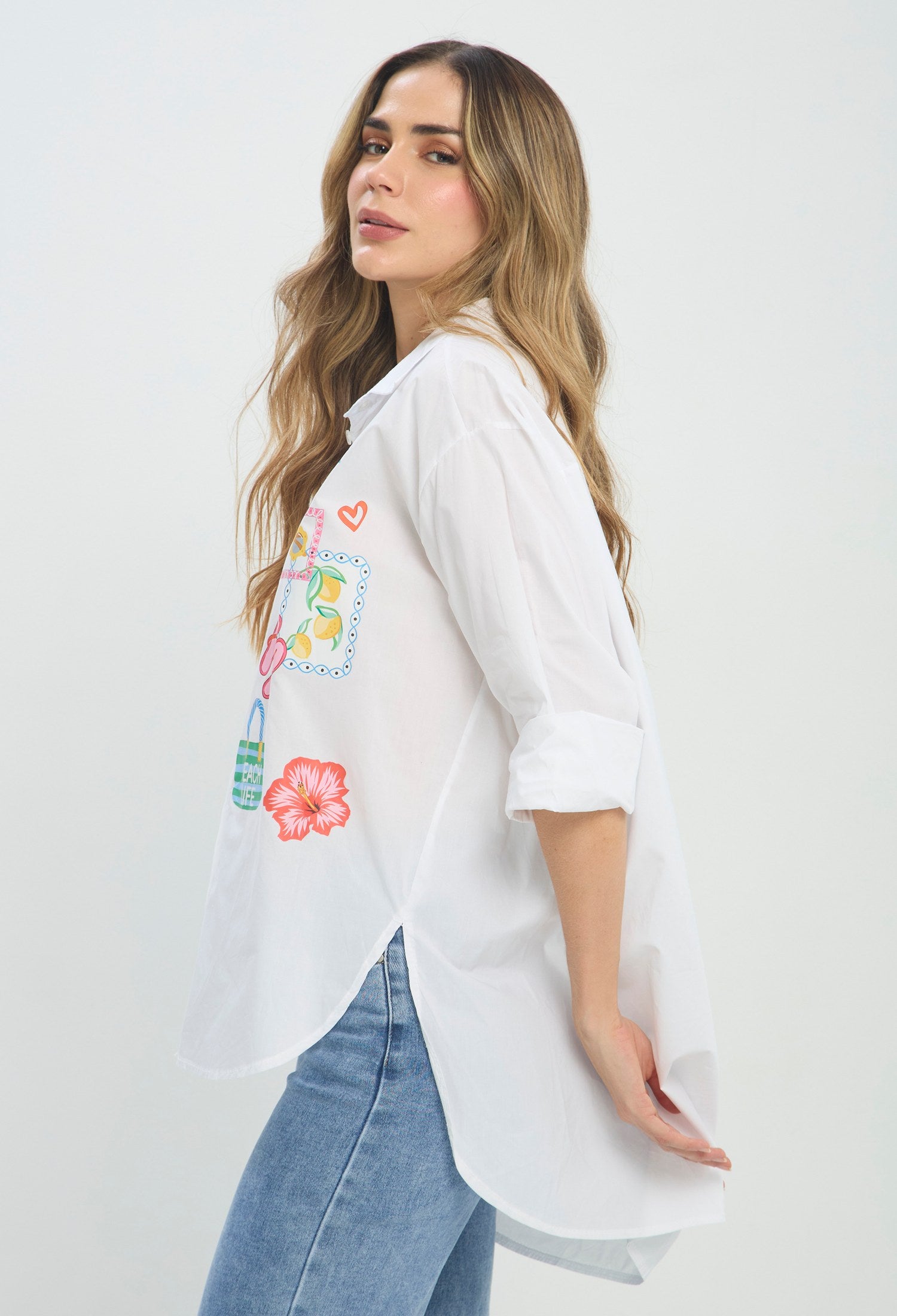 Camisa Estampado Verano blanco BYBLA Colombia - vista 2