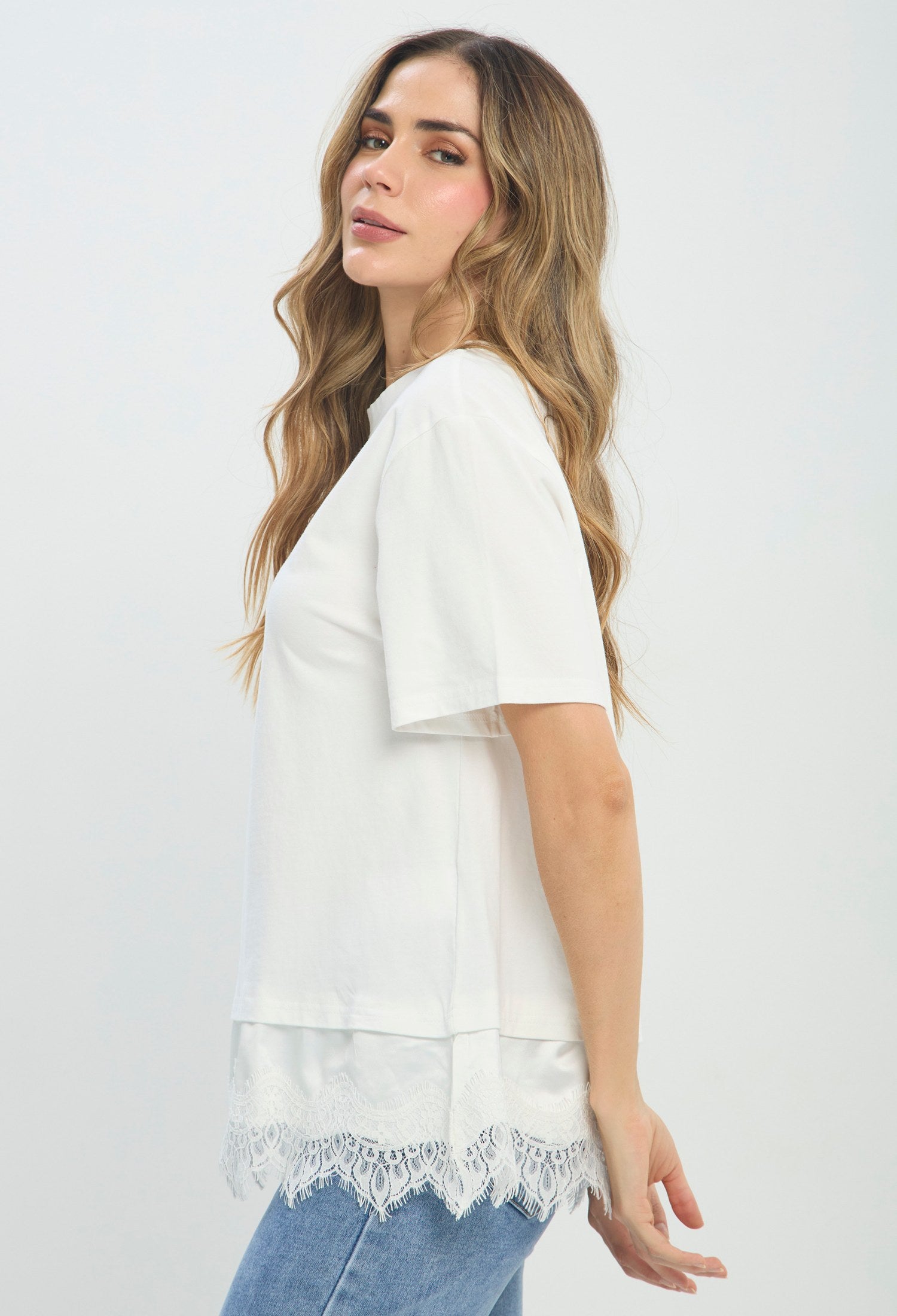 Camiseta Encaje Bajo Doble blanco BYBLA Colombia - vista 2