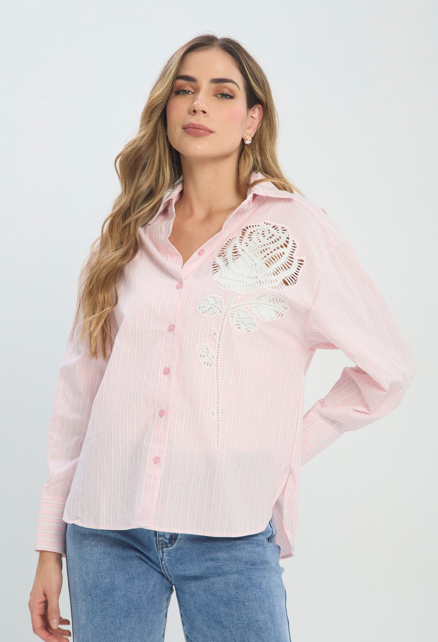 Camisa Bordado Floral Rosa rosa BYBLA Colombia