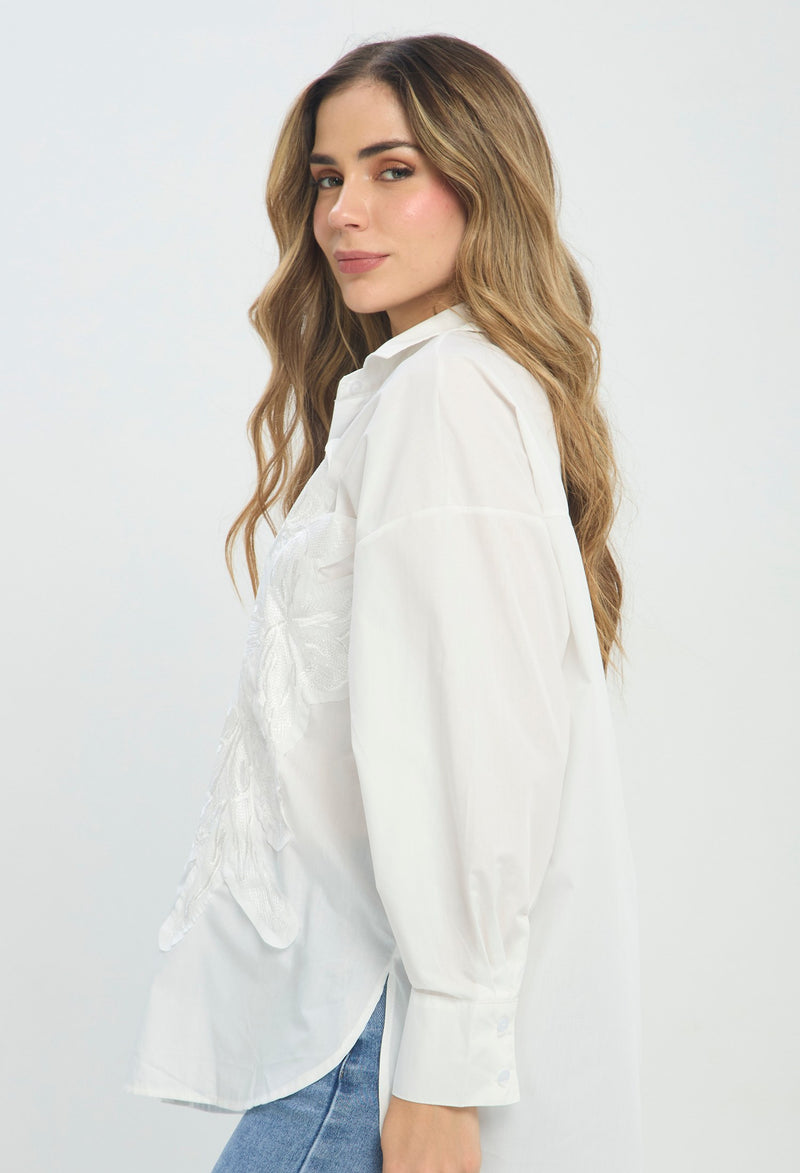 Camisa Aplique Floral Larga blanco BYBLA Colombia - vista 2