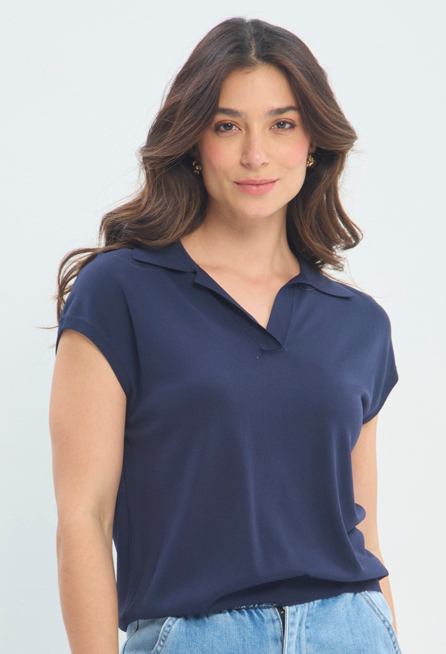 Blusa Cuello Polo Manga Japonesa azul marino BYBLA