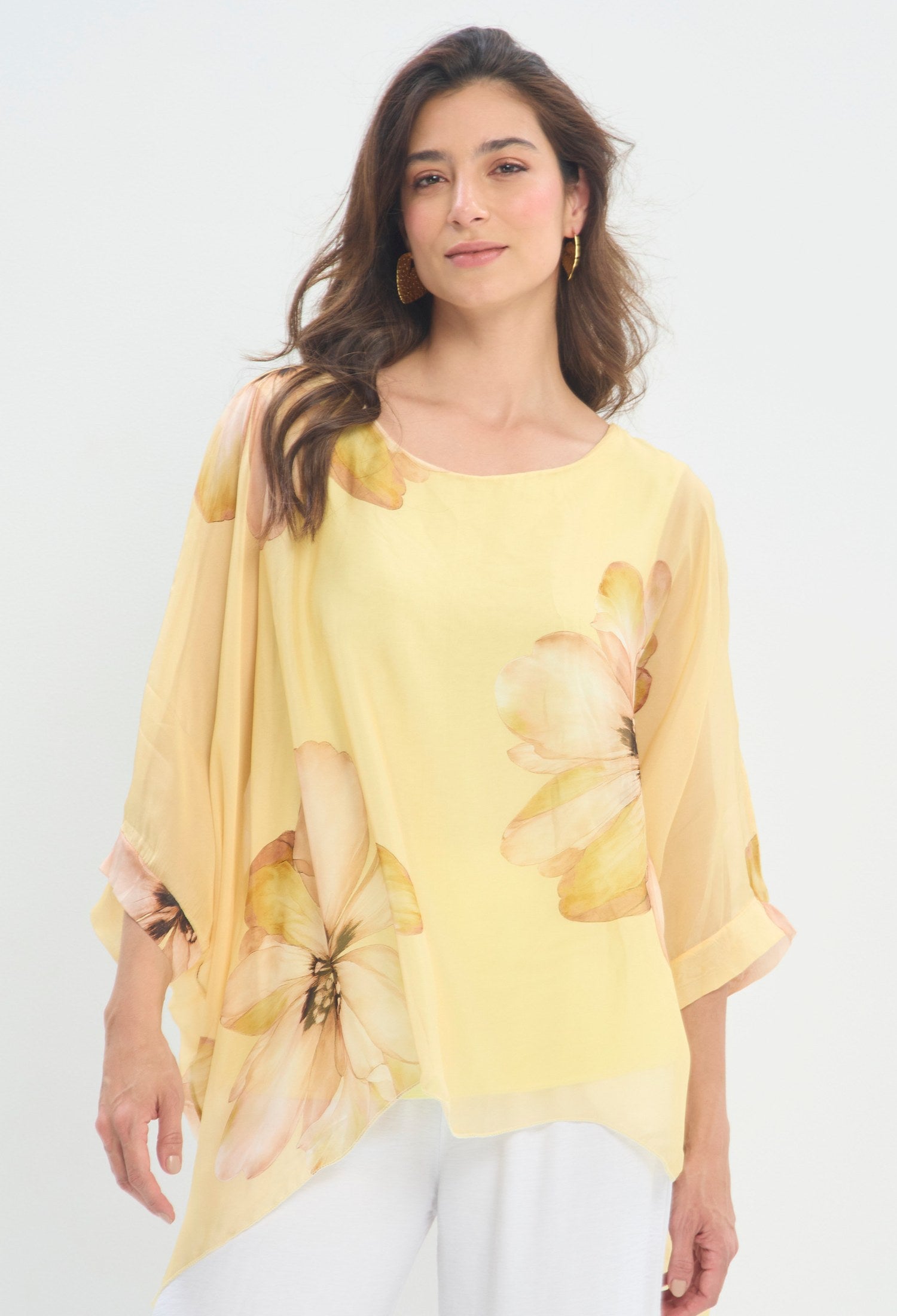 Blusa Estampado Floral amarillo pastel BYBLA