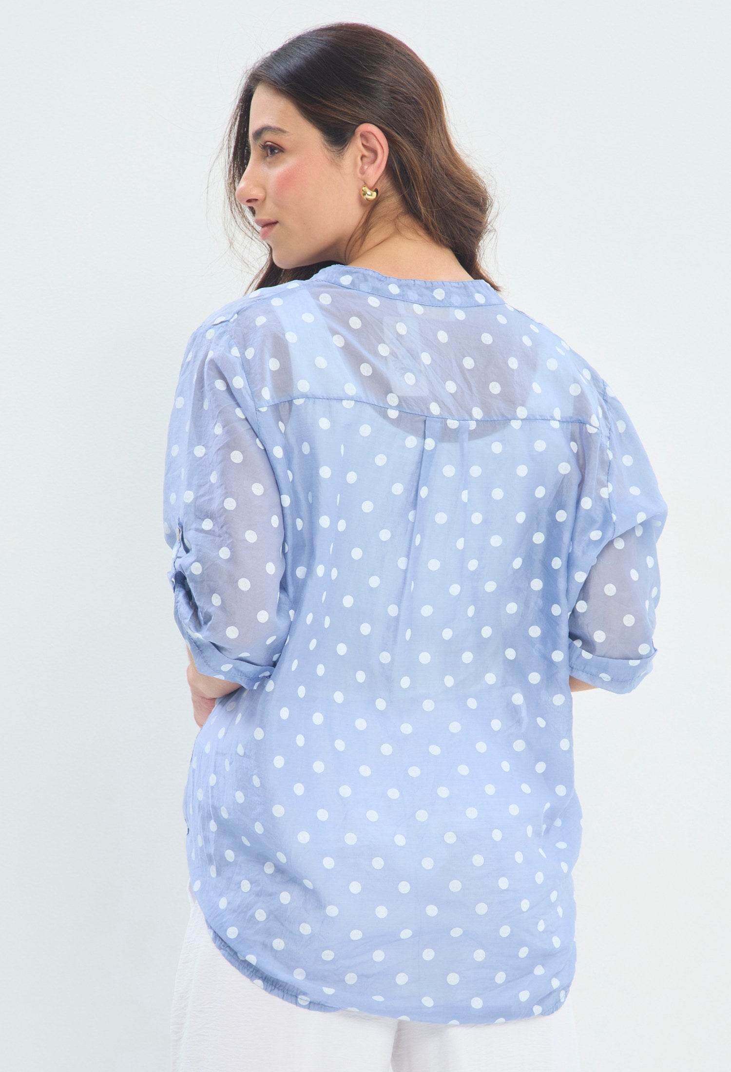 Blusa Floral Camisera Anudada azul cielo BYBLA