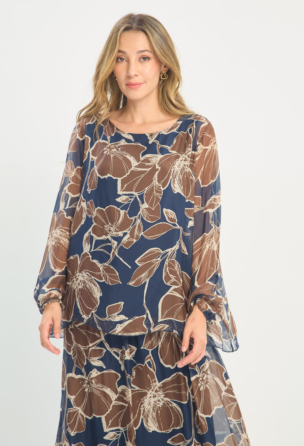 Blusa Seda Estampado Flores Azul y Café BYBLA